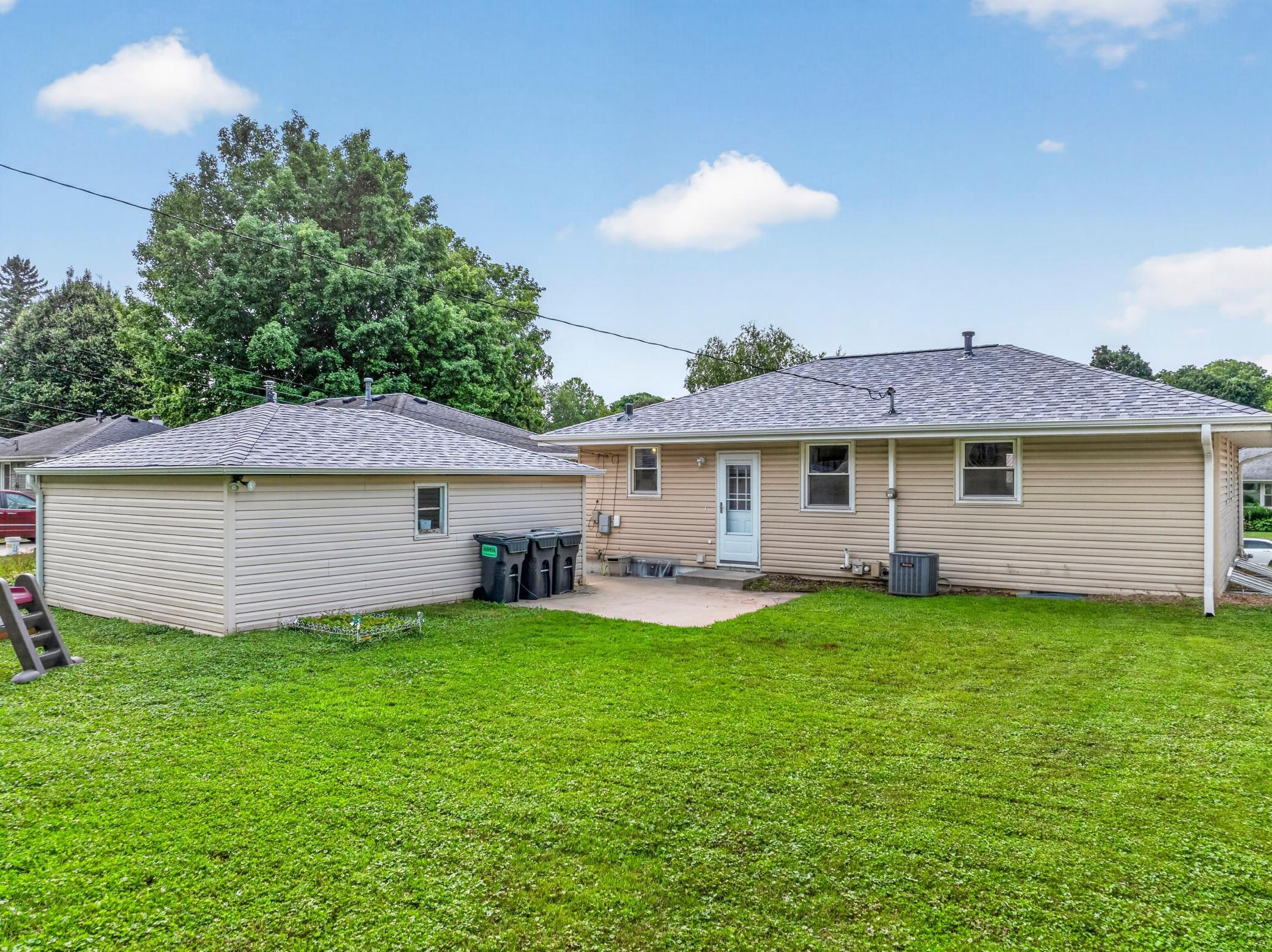 2nd image of 1443 Cascade St Nw, Rochester, MN 55901 | MLS# 7127210