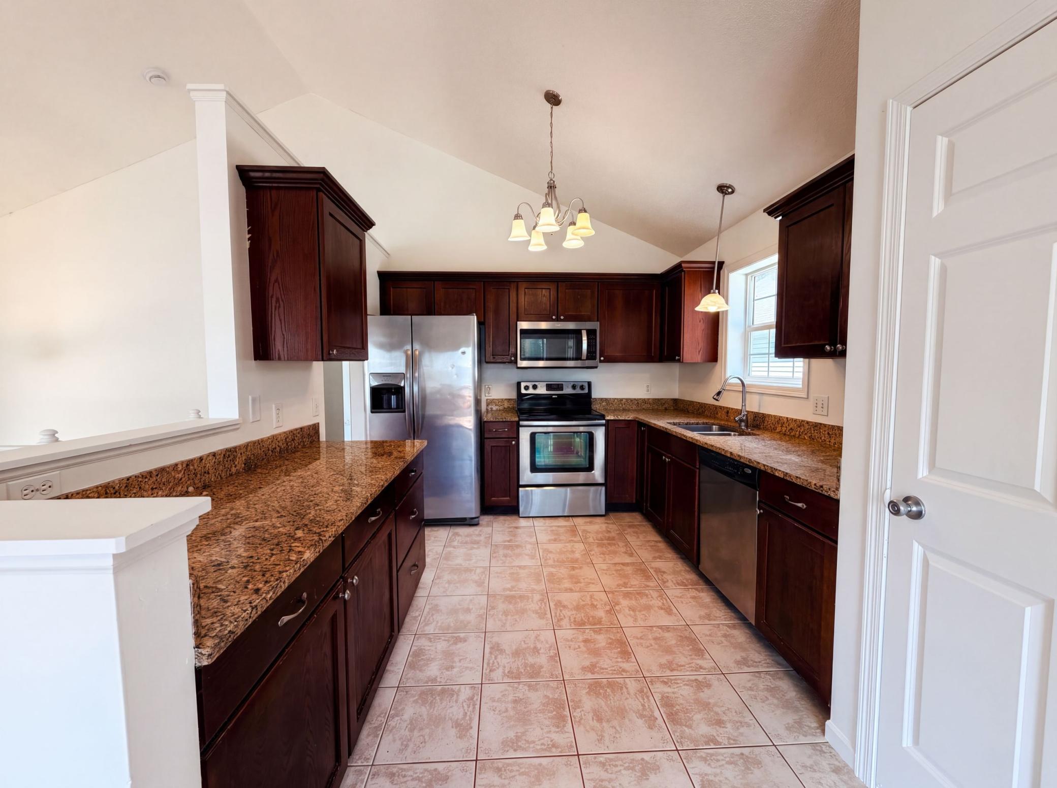 2nd image of 7476 Hampton Ln, Shakopee, MN 55379 | MLS# 7127264