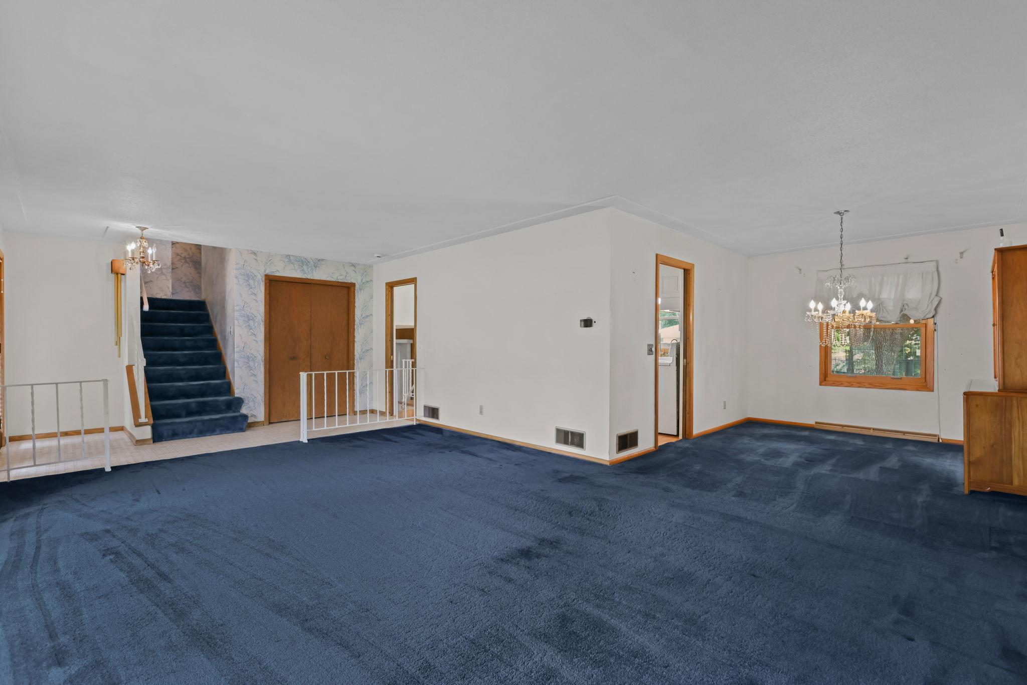 4th image of 413 Rice Creek Blvd Ne, Minneapolis, MN 55432 | MLS# 7127305