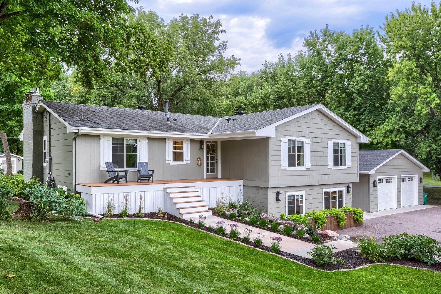 3rd image of 8605 Maple Grove Pkwy N, Maple Grove, MN 55311 | MLS# 7127320