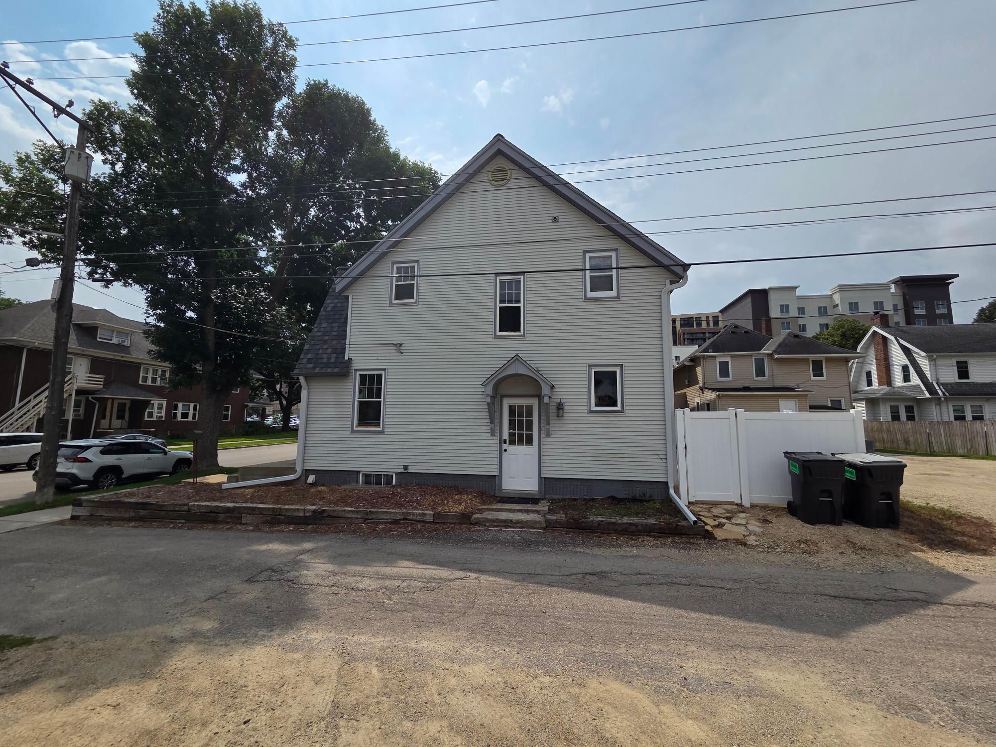 5th image of 17 13Th Ave Sw, Rochester, MN 55902 | MLS# 7127345