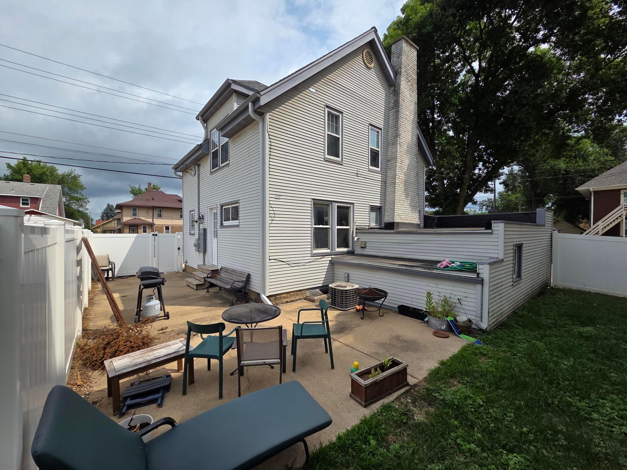 3rd image of 17 13Th Ave Sw, Rochester, MN 55902 | MLS# 7127345