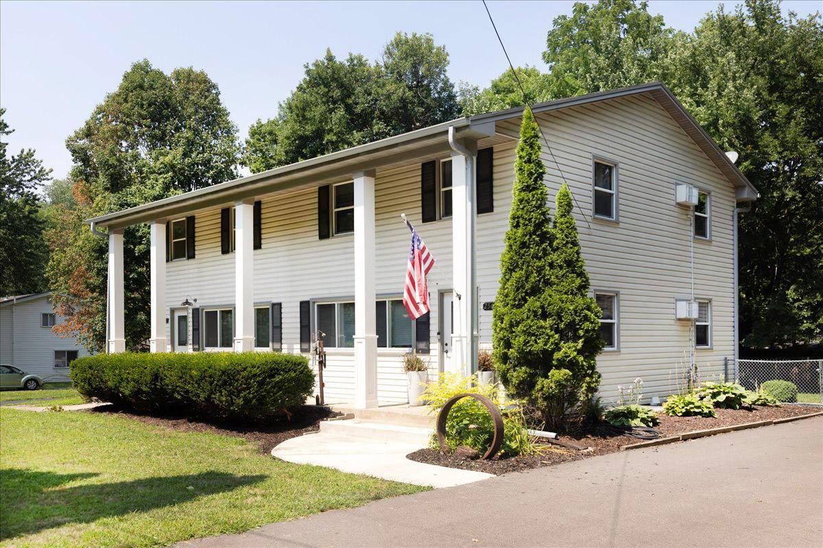 4th image of 25640 Wild Rose Ln, Excelsior, MN 55331 | MLS# 7127386