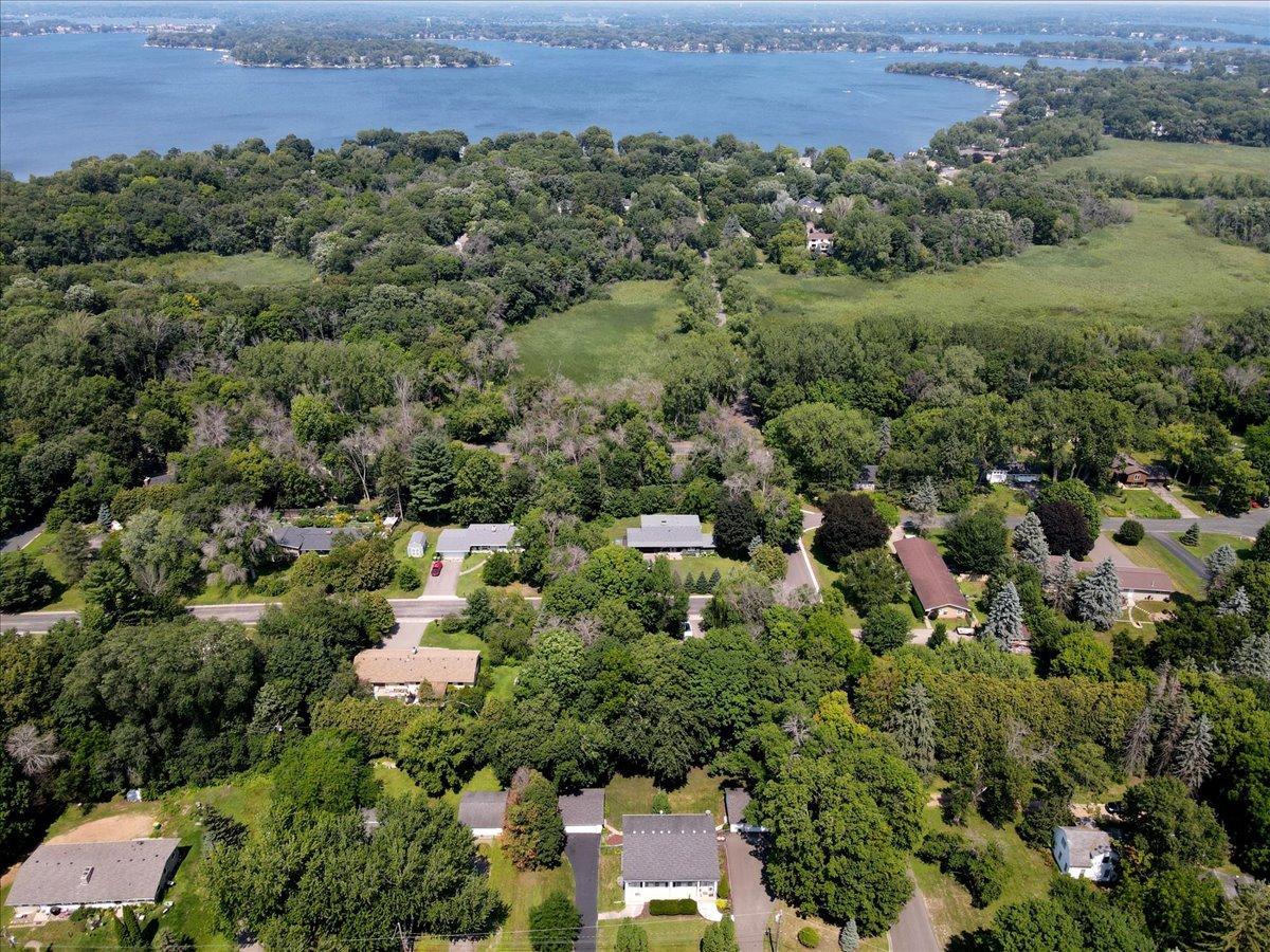5th image of 25640 Wild Rose Ln, Excelsior, MN 55331 | MLS# 7127386