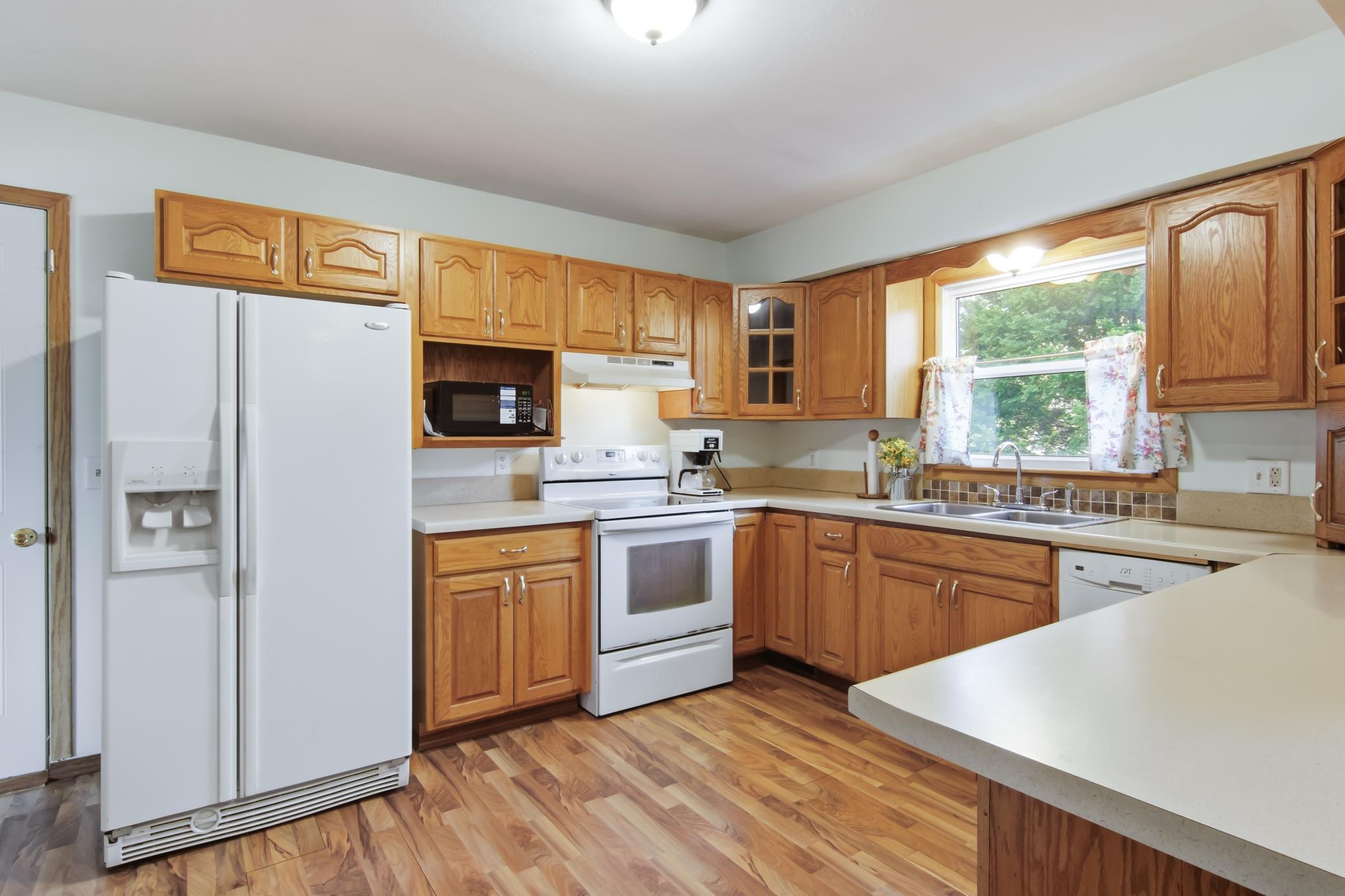 2nd image of 1002 W Spruce St, Chippewa Falls, WI 54729 | MLS# 7127398