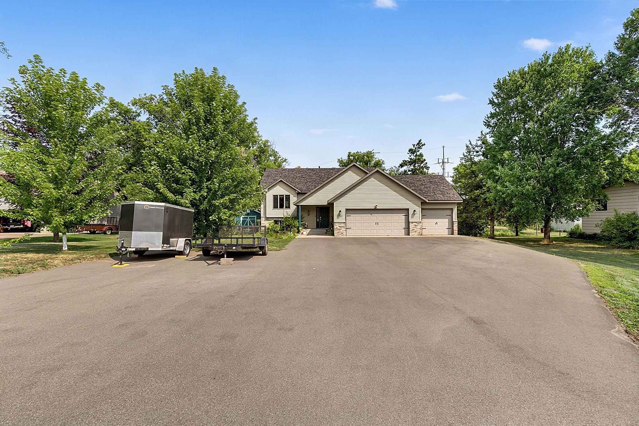 33rd image of 2236 232nd St, Saint Augusta, MN 56301 | MLS# 7127408
