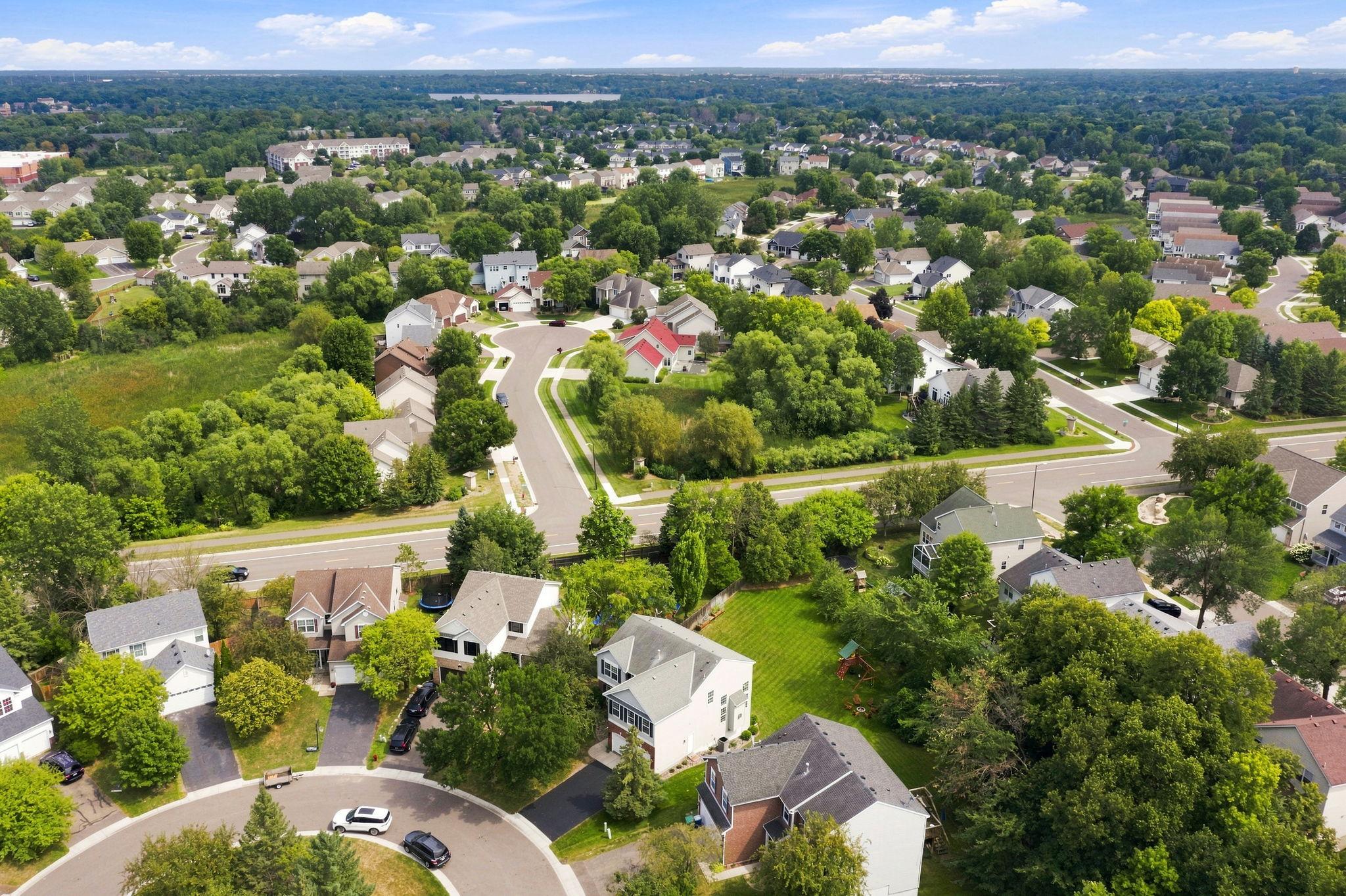 3rd image of 9141 Merrimac Ln N, Maple Grove, MN 55311 | MLS# 7127426