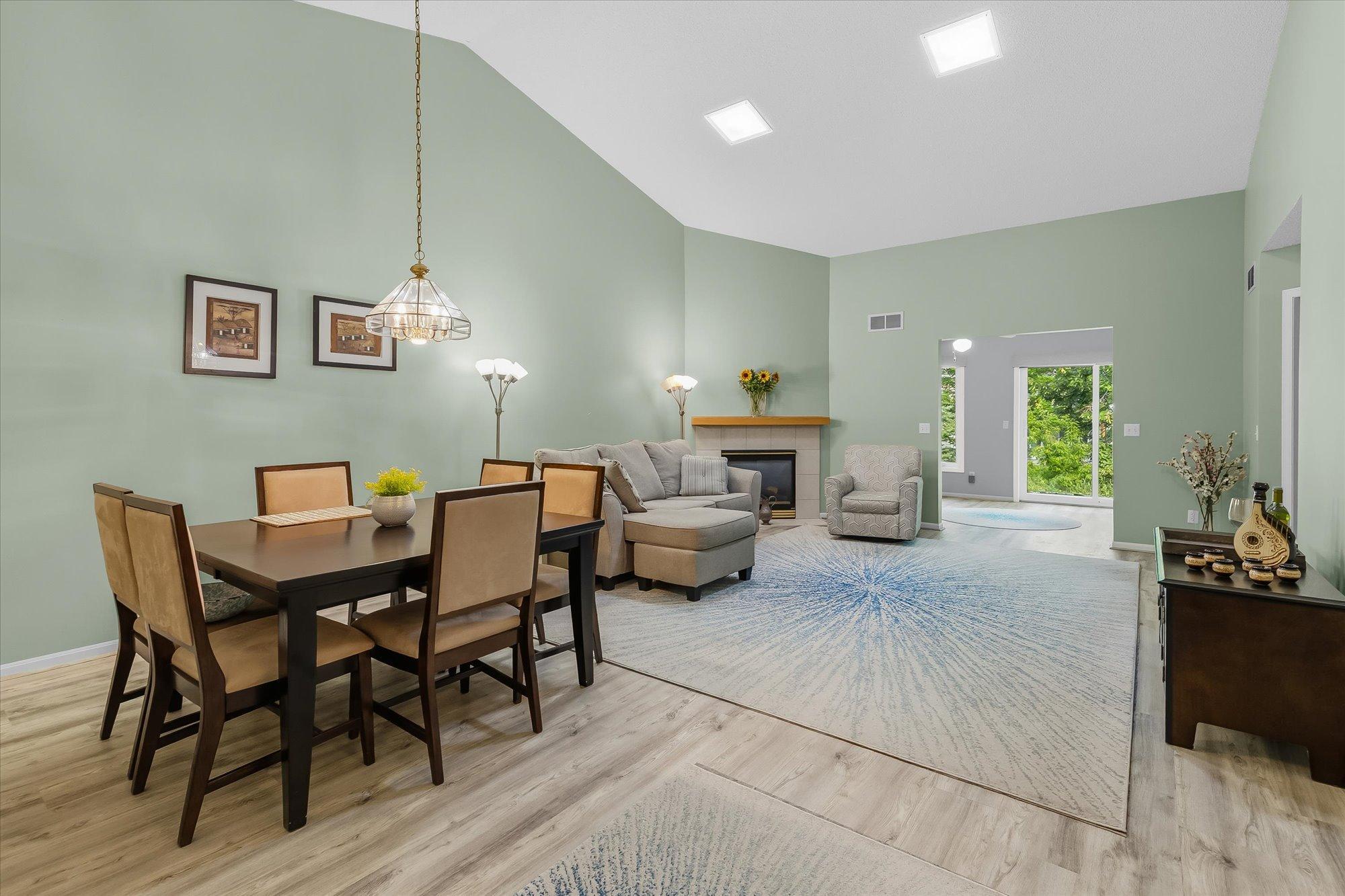 3rd image of 7856 Heinbuch Trl, Saint Paul, MN 55125 | MLS# 7127429