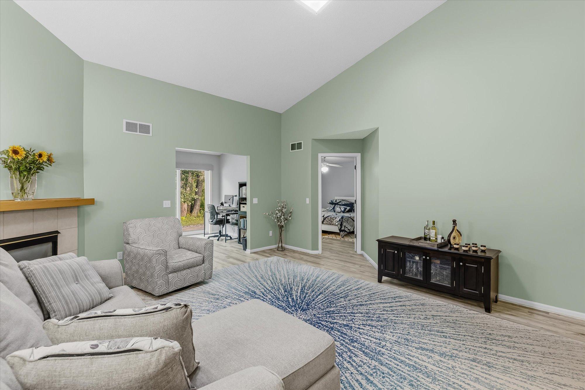 5th image of 7856 Heinbuch Trl, Saint Paul, MN 55125 | MLS# 7127429