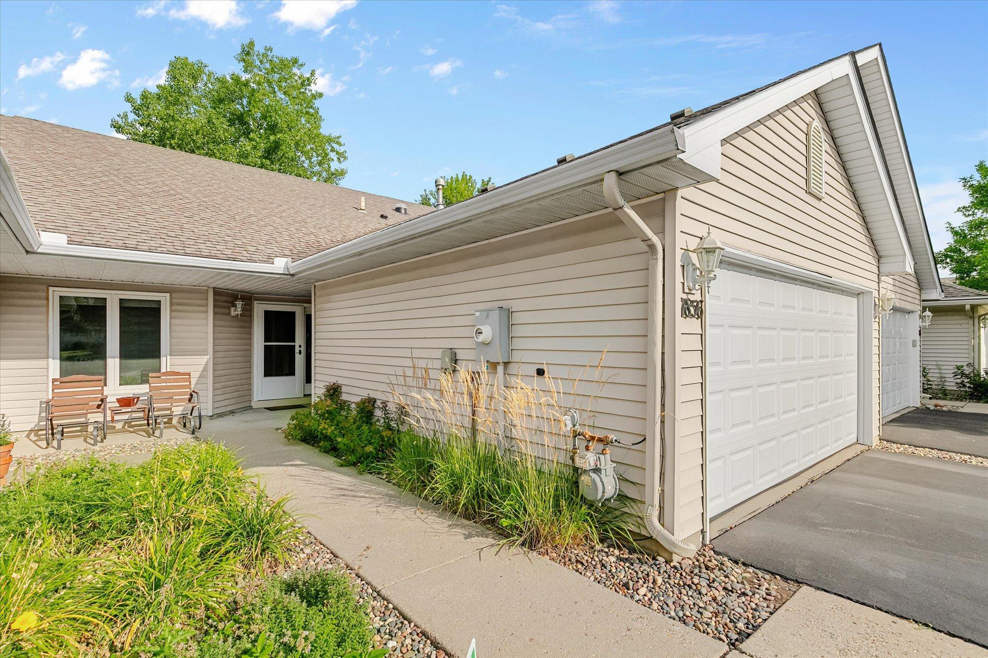 2nd image of 7856 Heinbuch Trl, Saint Paul, MN 55125 | MLS# 7127429