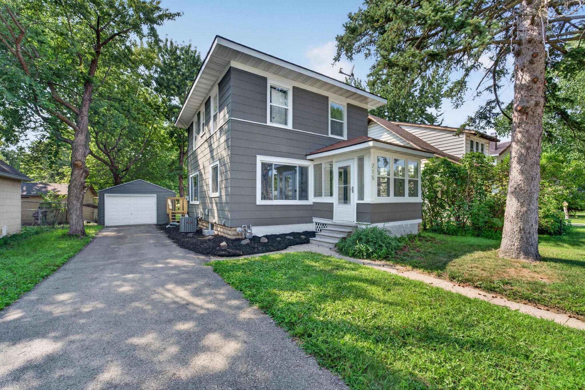 1st image of 215 9th Ave Ne, Rochester, MN 55906 | MLS# 7127444
