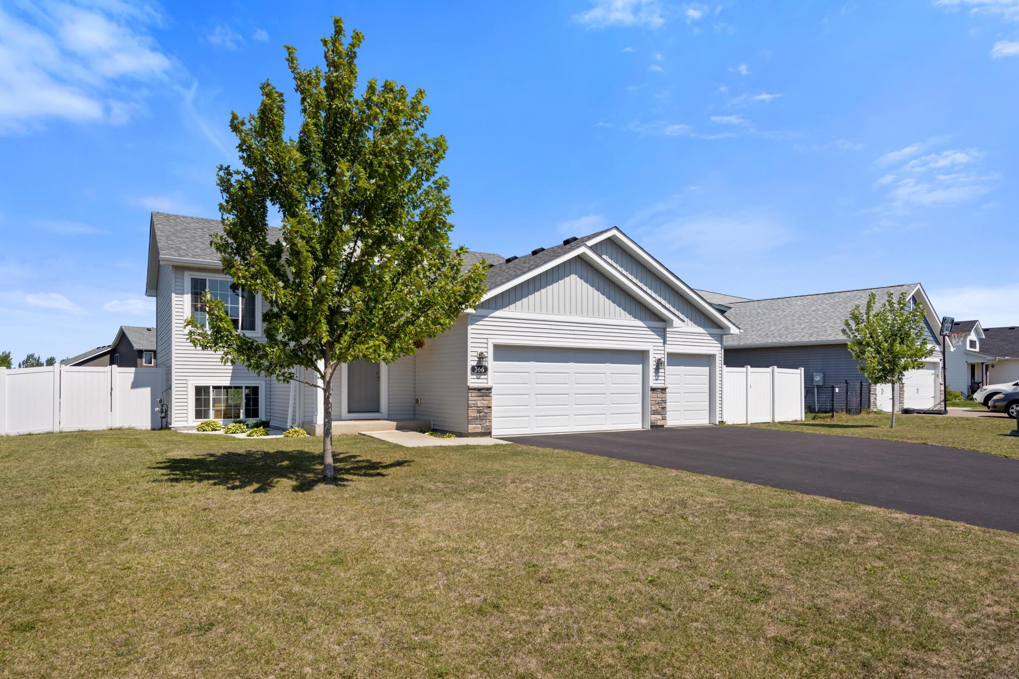 1st image of 366 66th St Sw, Waverly, MN 55390 | MLS# 7127456