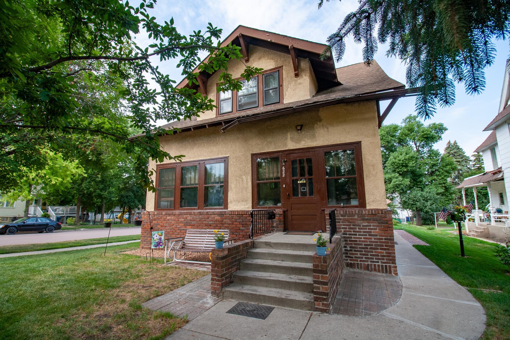 1st image of 622 S Union Ave, Fergus Falls, MN 56537 | MLS# 7127458