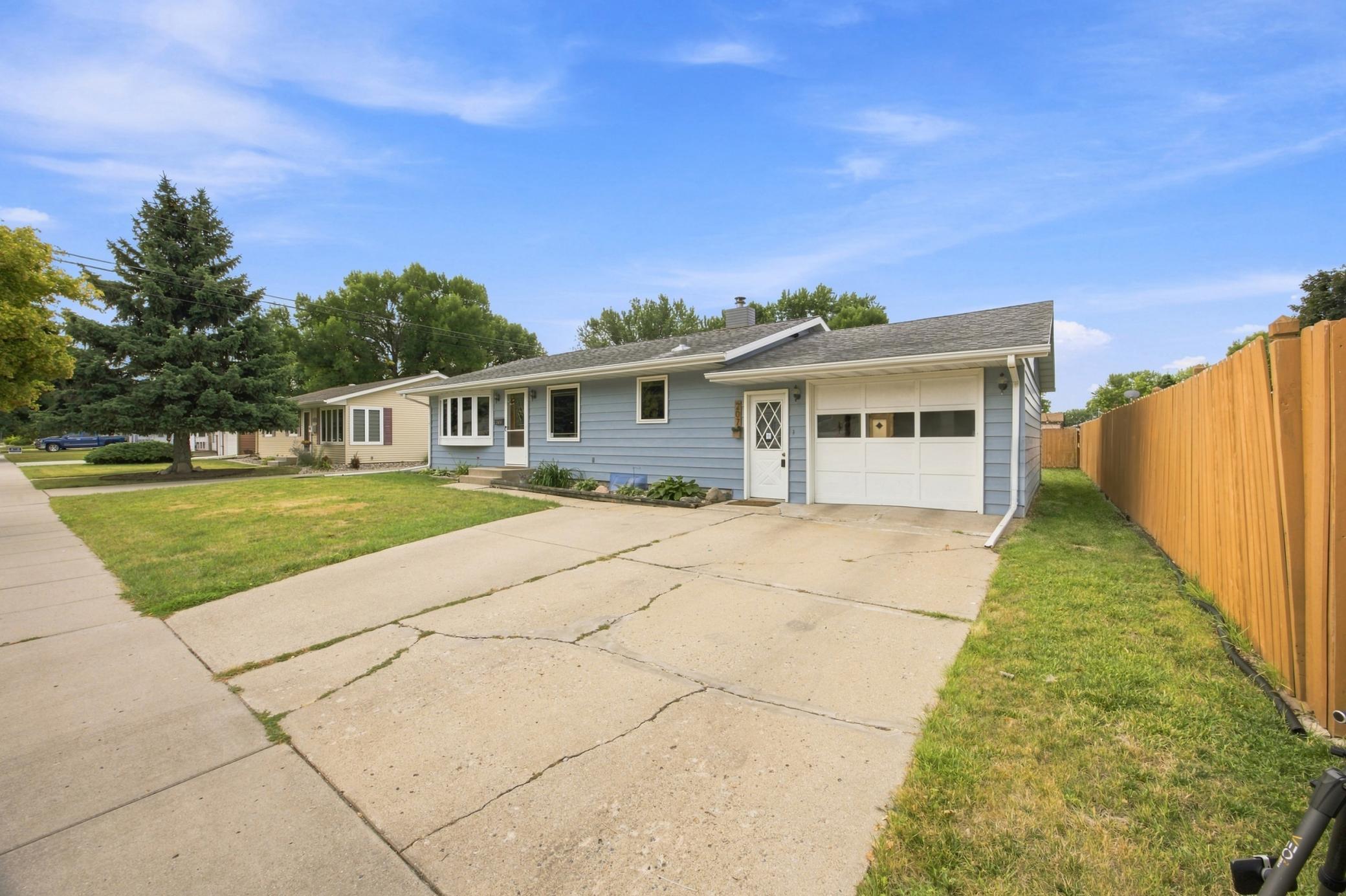 2nd image of 207 7th Ave E, West Fargo, ND 58078 | MLS# 7127461