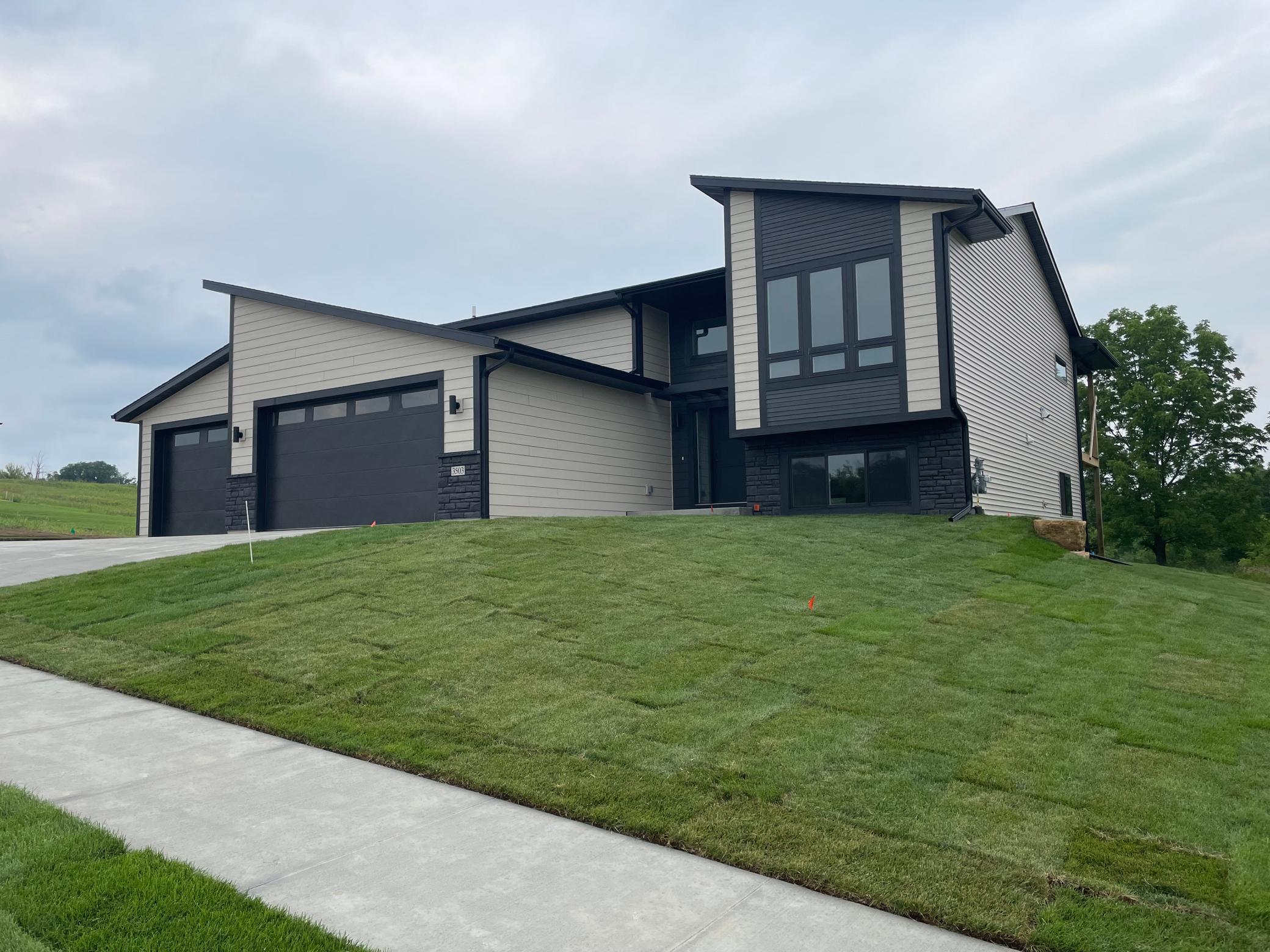 44th image of 3503 Stonehedge Dr Ne, Rochester, MN 55906 | MLS# 7127465