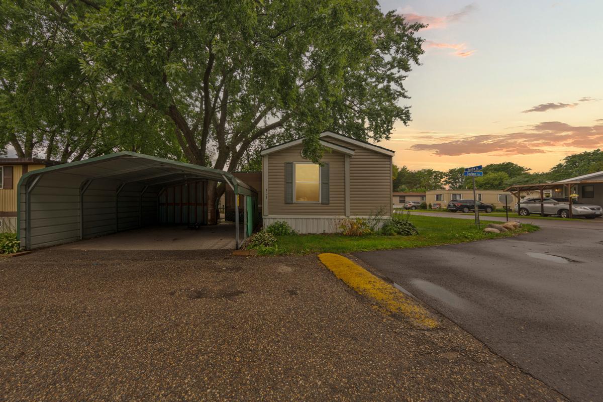1st image of 101 Jaybee Ln, Mankato, MN 56001 | MLS# 7127473