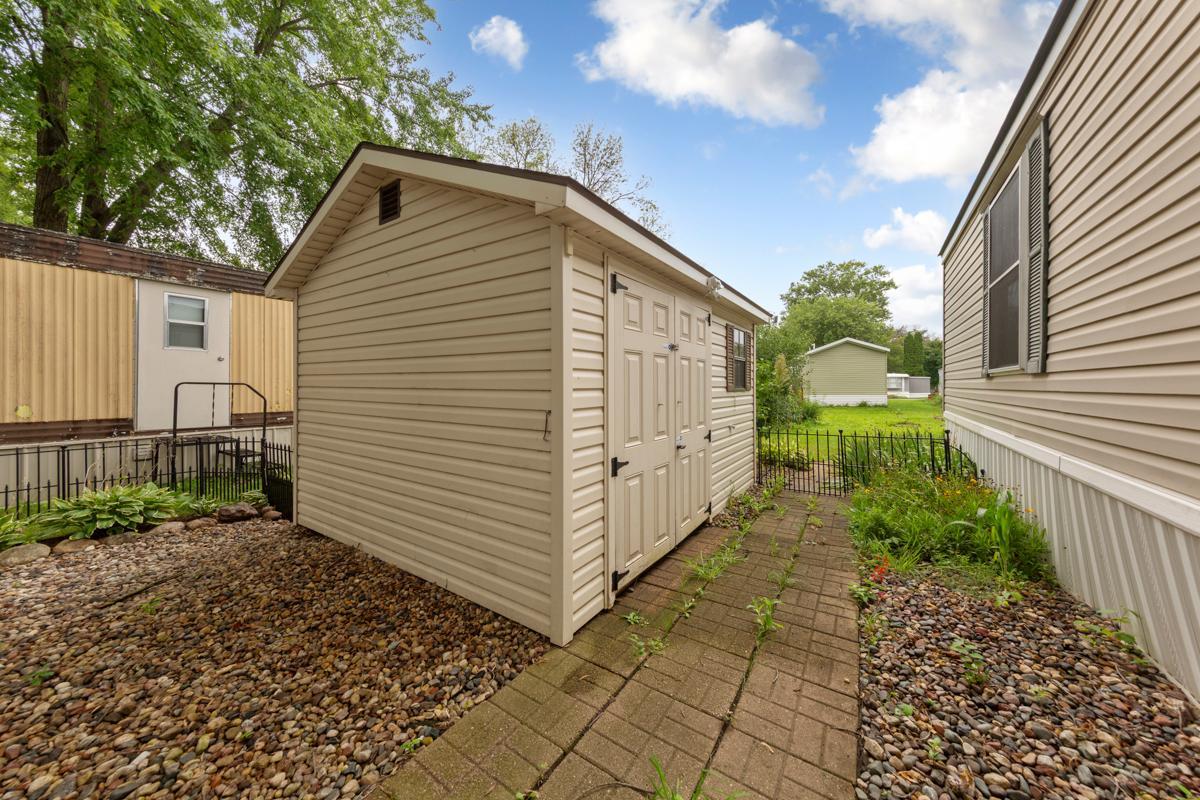 3rd image of 101 Jaybee Ln, Mankato, MN 56001 | MLS# 7127473