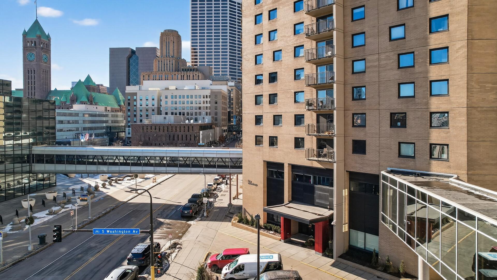 2nd image of 121 Washington Ave S, Minneapolis, MN 55401