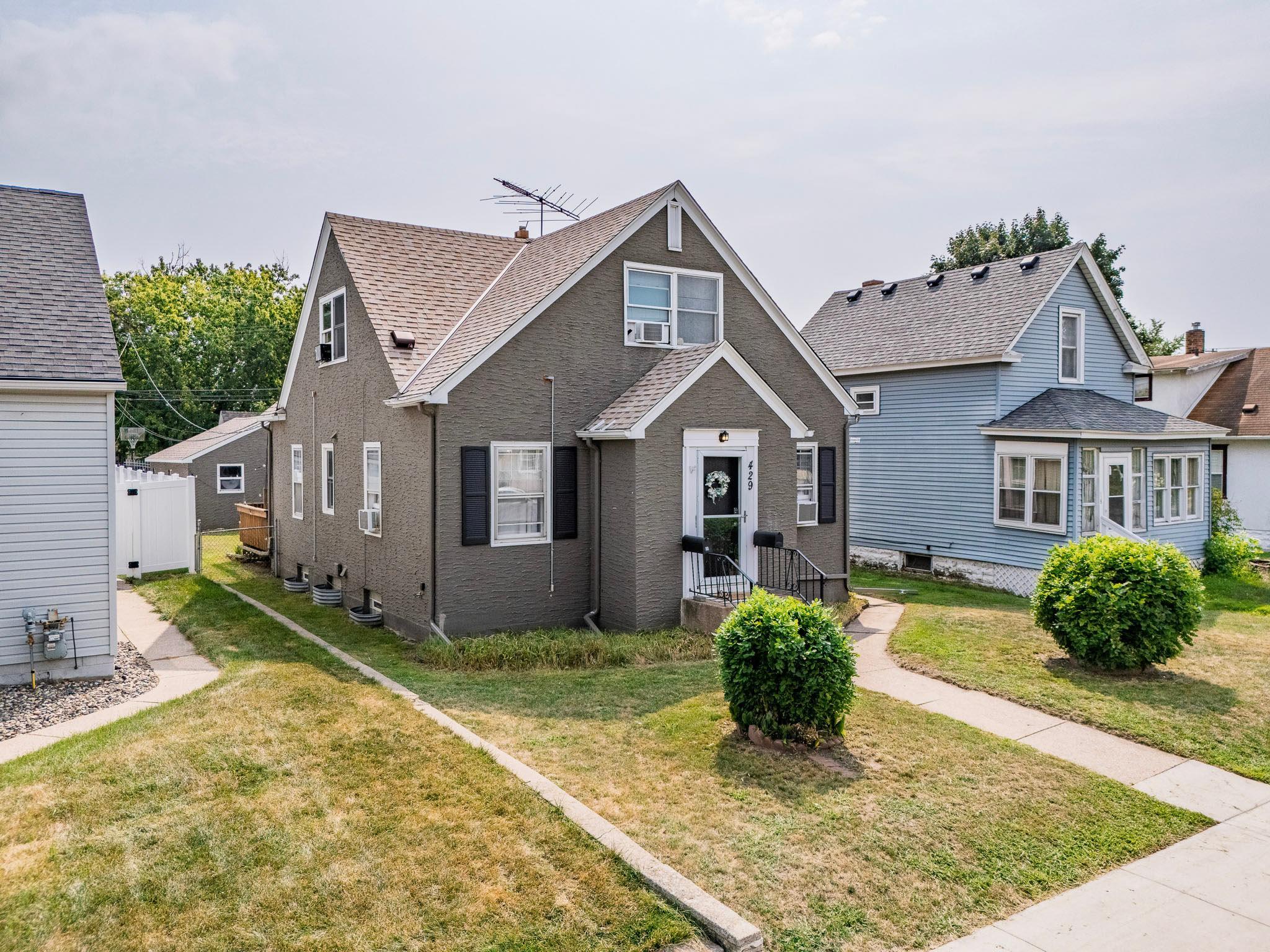 1st image of 429 5th Ave S, South Saint Paul, MN 55075 | MLS# 7127510