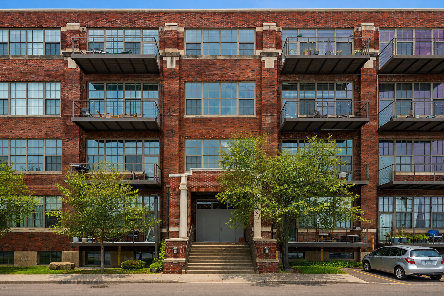 2nd image of 1901 E Hennepin Ave, Minneapolis, MN 55413