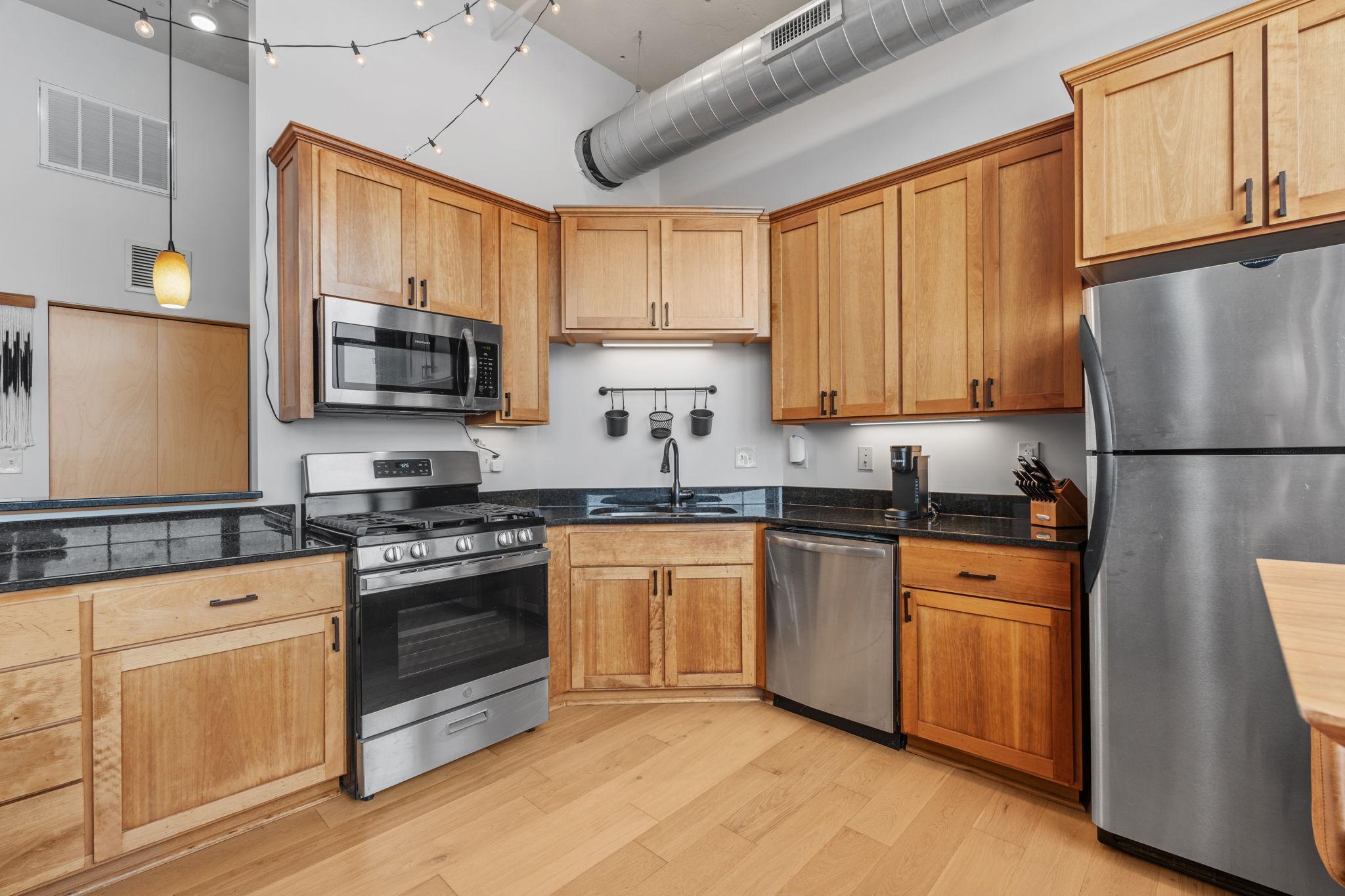 5th image of 1901 E Hennepin Ave #306, Minneapolis, MN 55413 | MLS# 7127547
