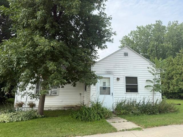 1st image of 213 State St Nw, Evansville, MN 56326 | MLS# 7127574