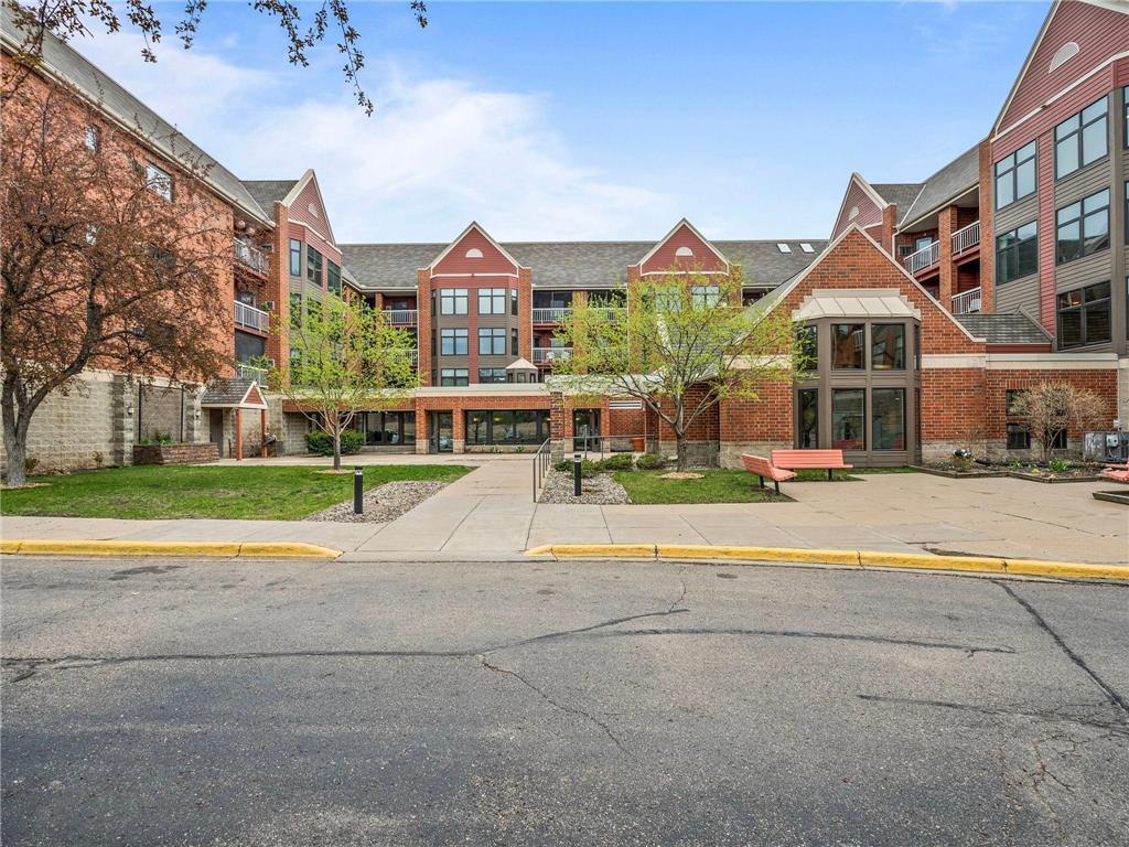 1st image of 500 County Road B W #113, Saint Paul, MN 55113 | MLS# 7127583