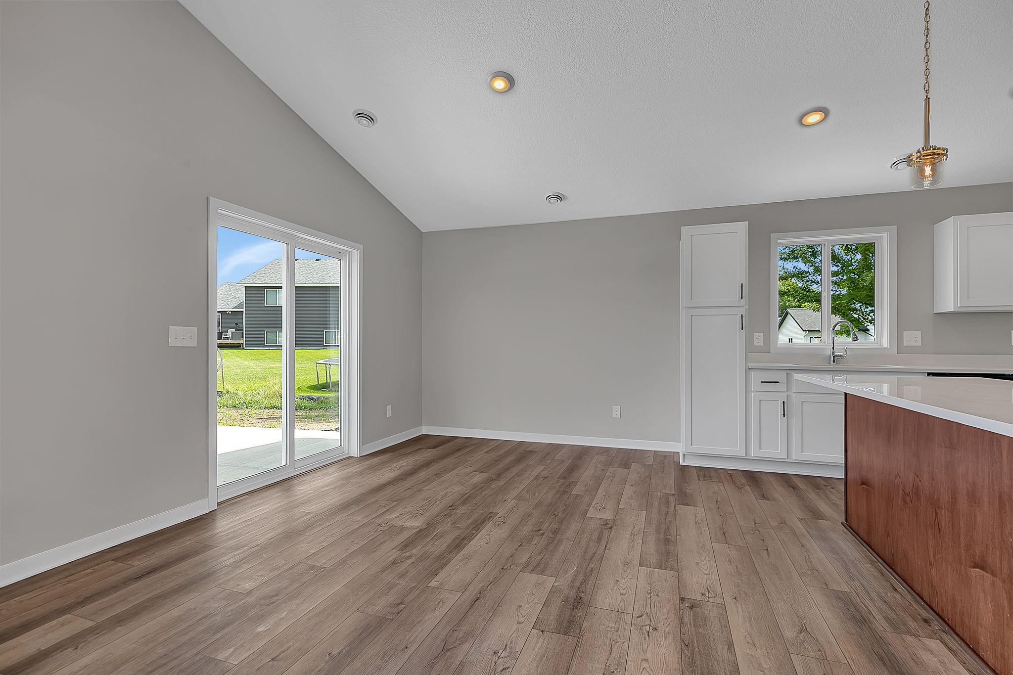 5th image of 910 13Th Ave Ne, Saint Joseph, MN 56374 | MLS# 7127610