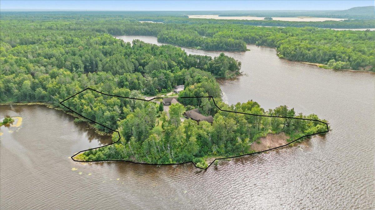 3rd image of 16 Heron Dr, Superior, WI 54880 | MLS# 7127618