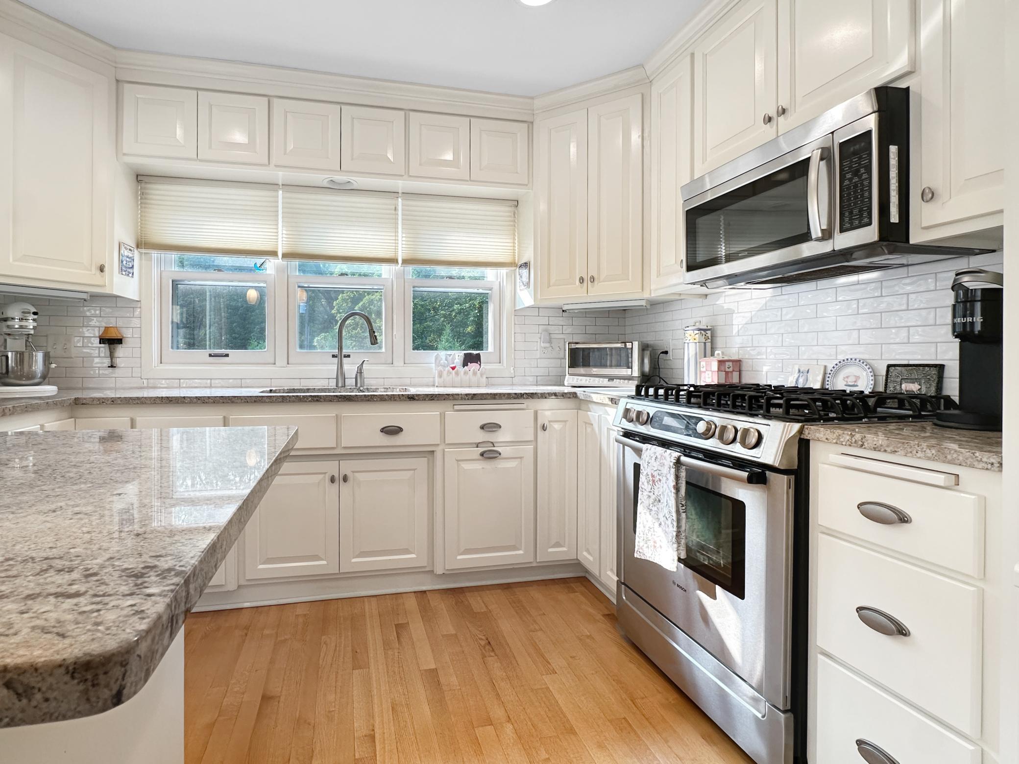 3rd image of 251 W Lake St, Excelsior, MN 55331 | MLS# 7127625