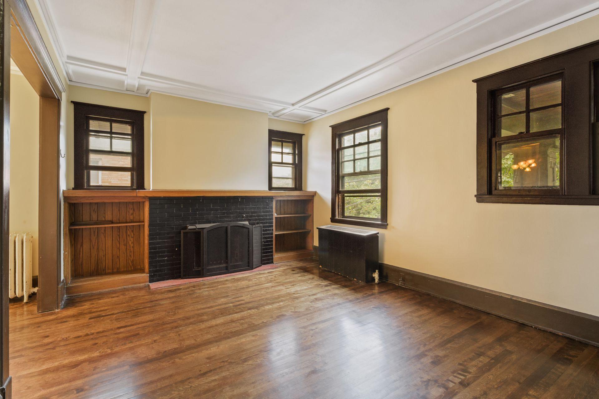 2nd image of 1108 W 28th St, Minneapolis, MN 55408 | MLS# 7127635