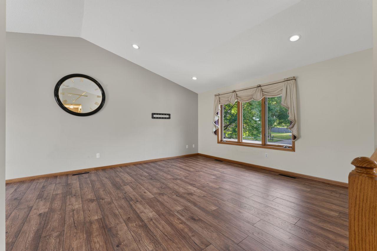 5th image of 501 Carter Dr, Northfield, MN 55057 | MLS# 7127655