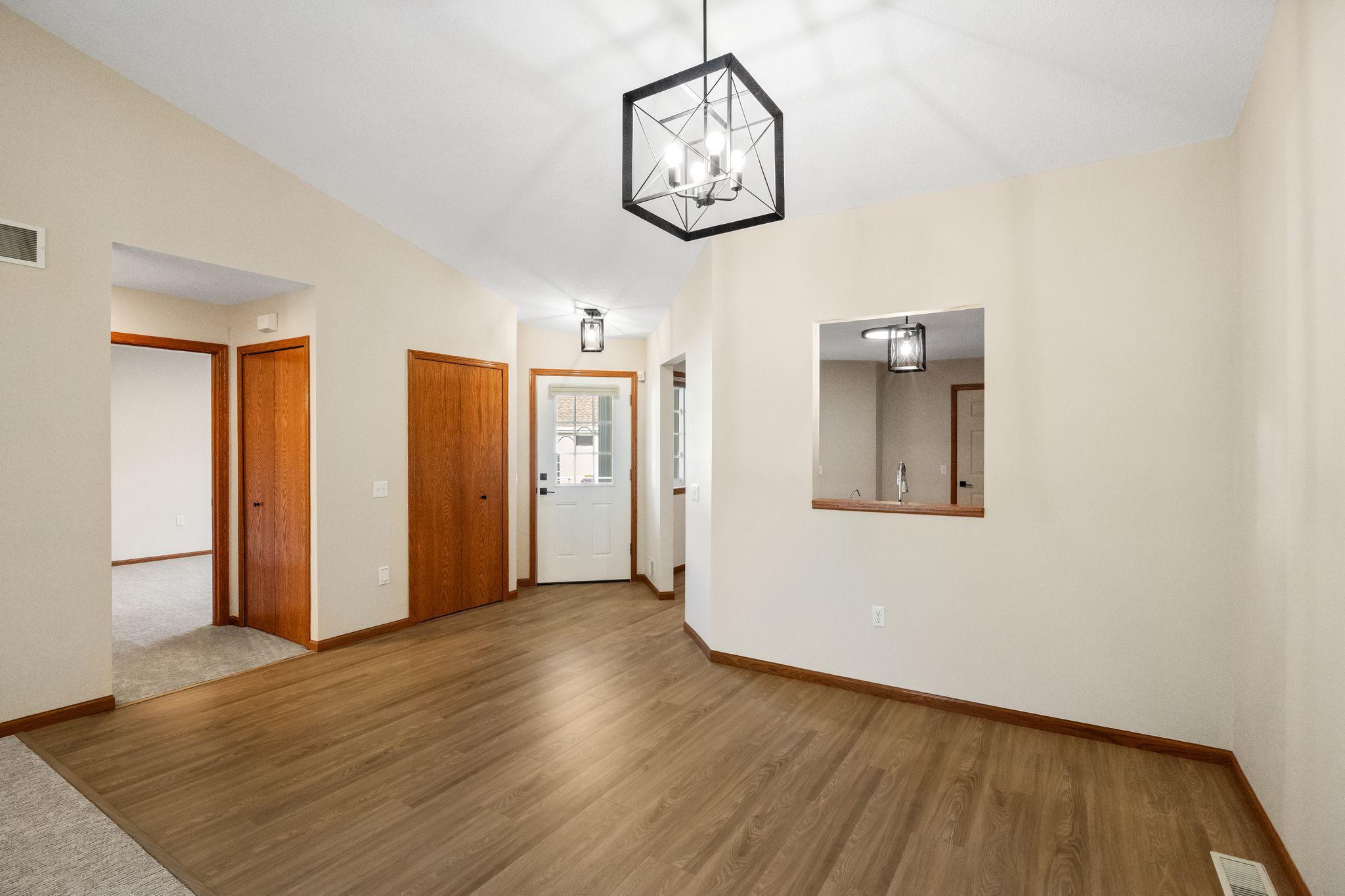 2nd image of 18655 Kalmar Trl, Lakeville, MN 55044 | MLS# 7127665