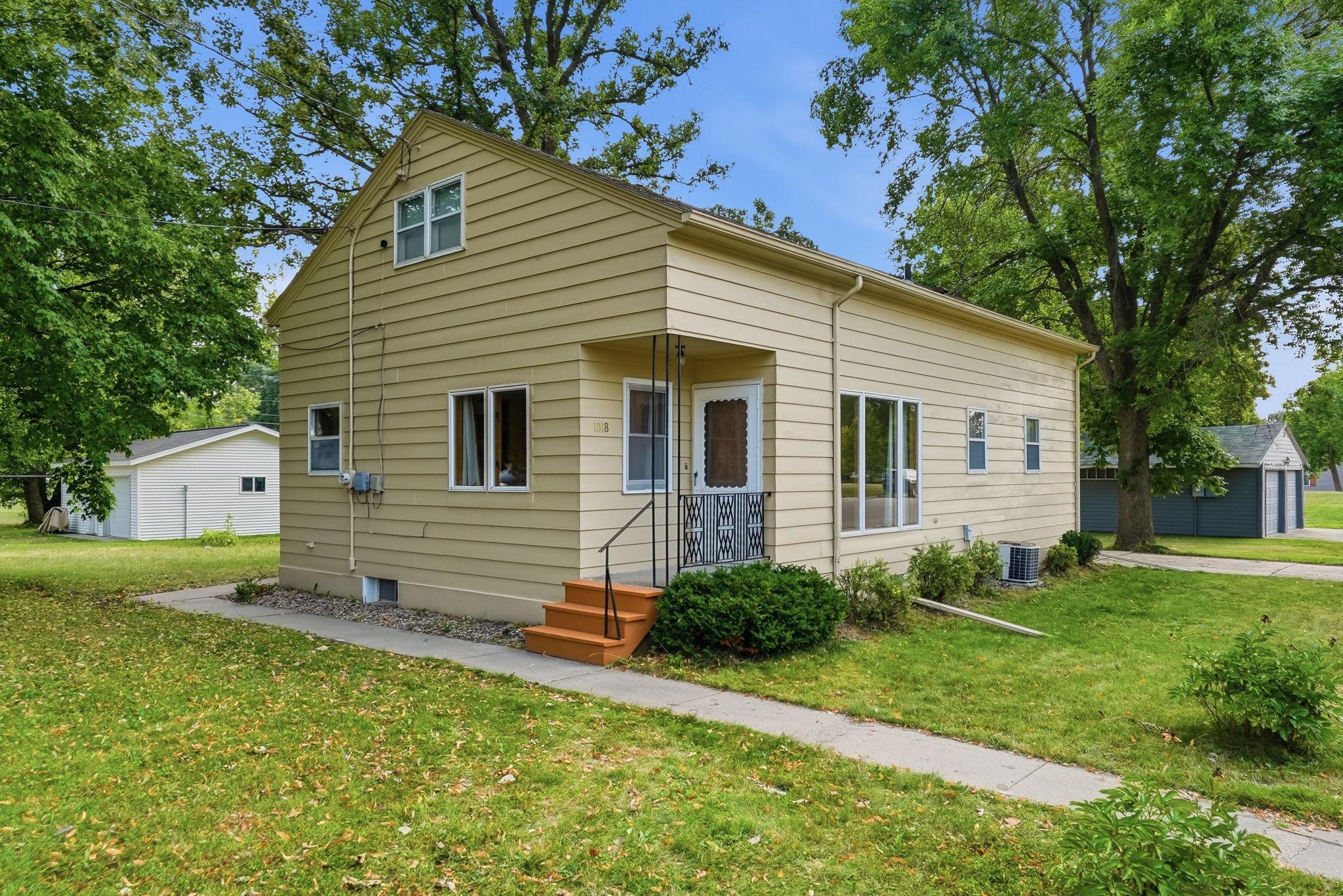 1st image of 1018 8th Ave E, Alexandria, MN 56308 | MLS# 7127752