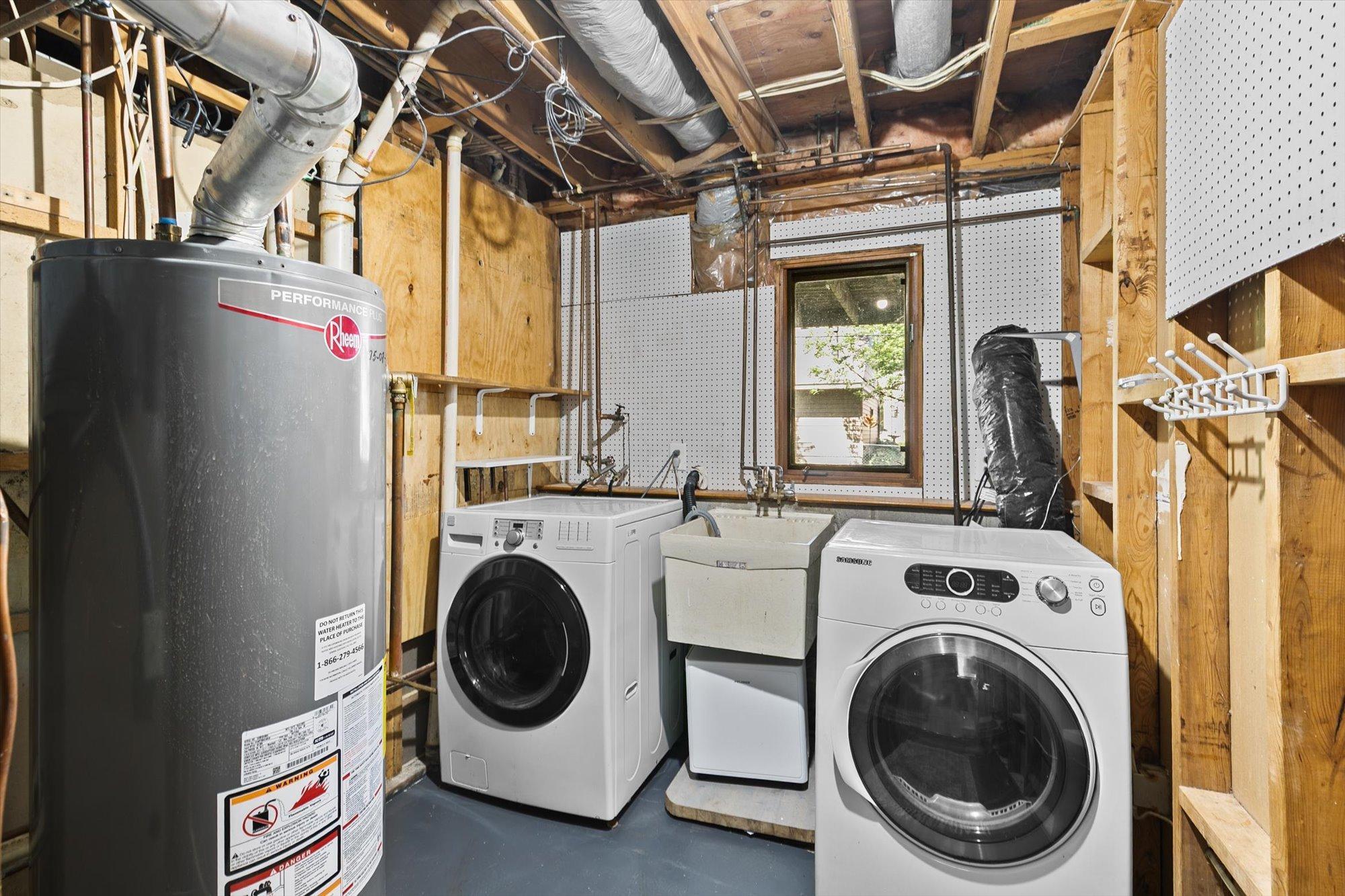 35th image of 677 California Ave E, Saint Paul, MN 55106 | MLS# 7127756