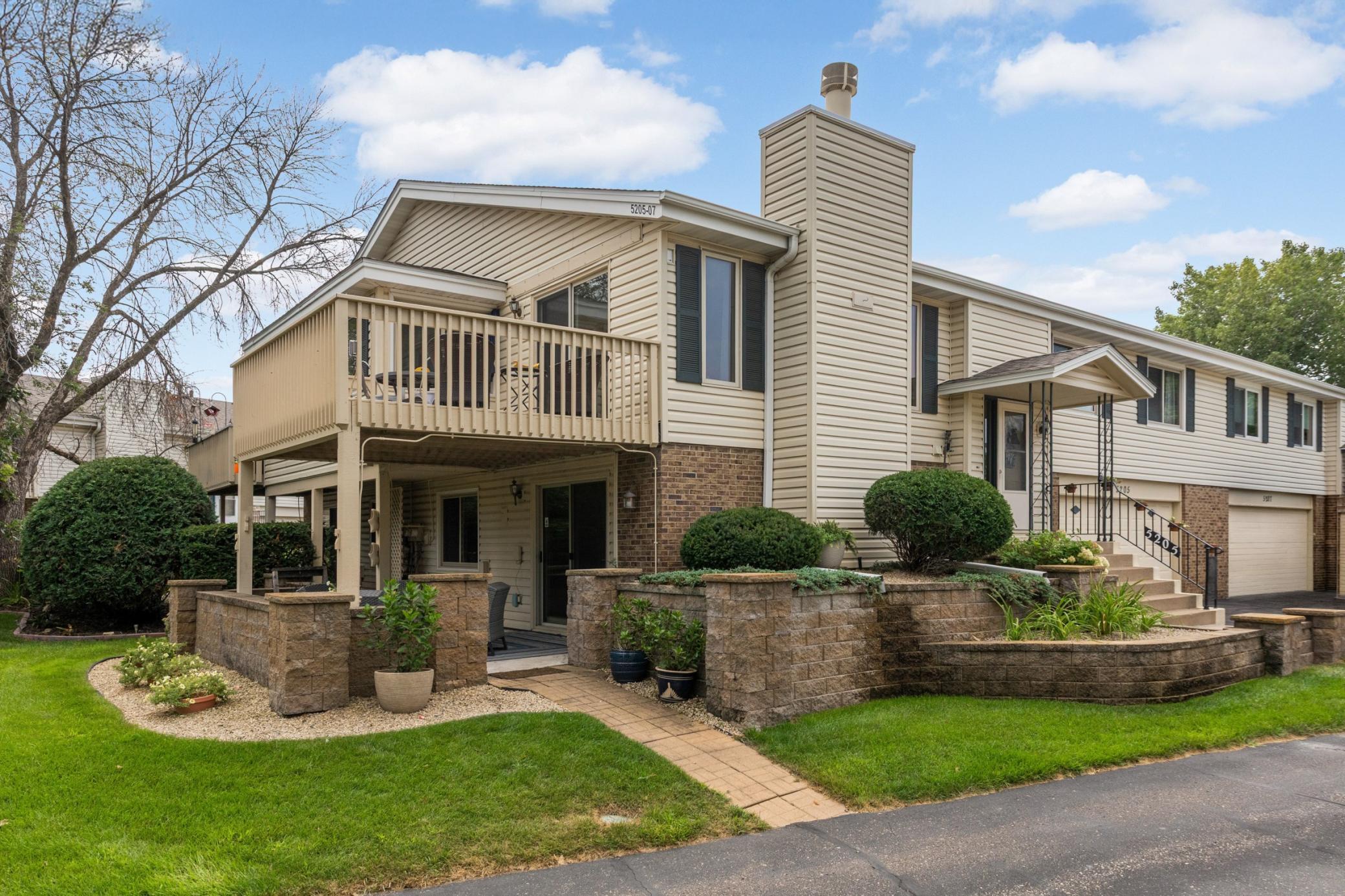 2nd image of 5205 Beachside Dr, Minnetonka, MN 55343 | MLS# 7127795