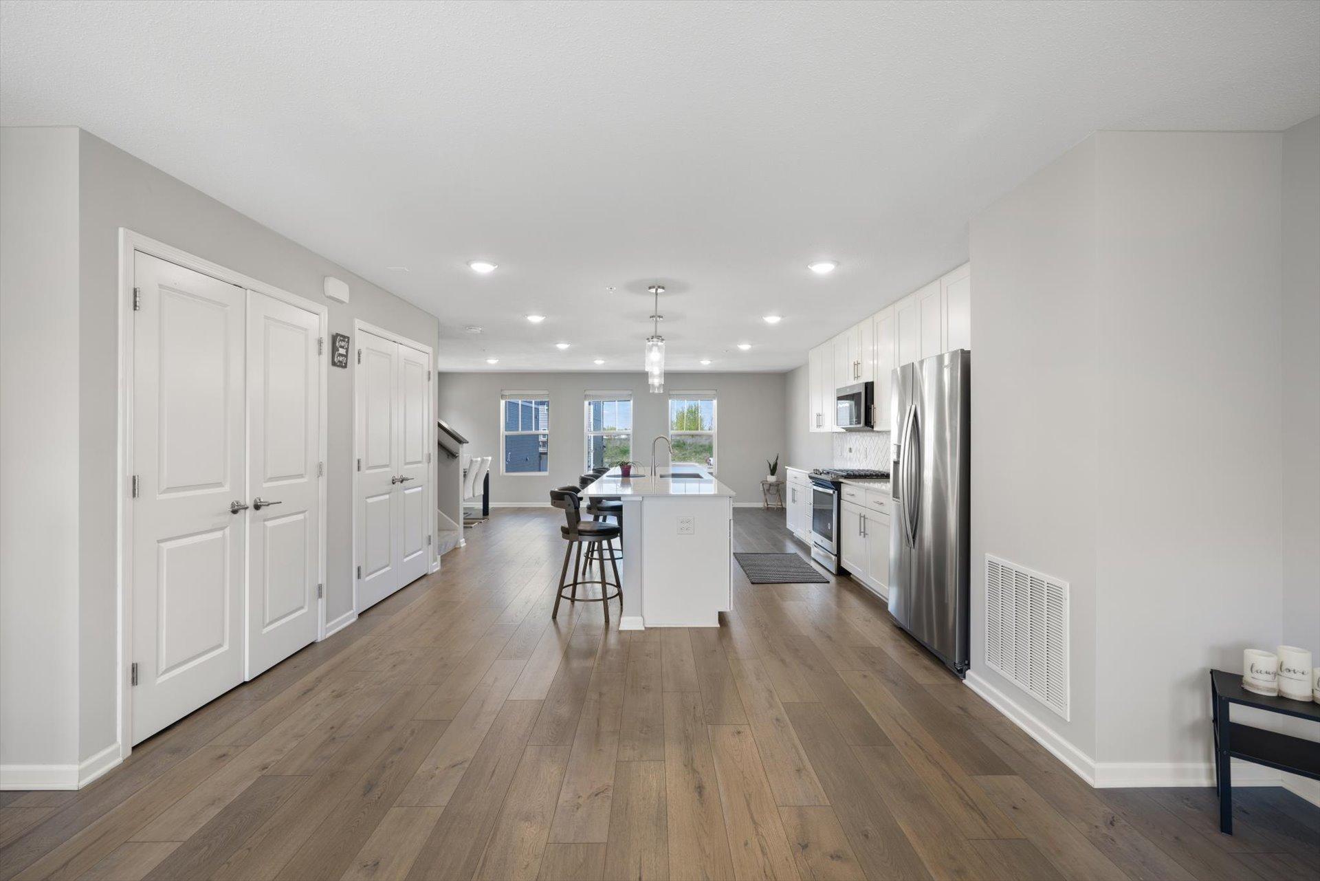 1st image of 5863 156th St W, Apple Valley, MN 55124 | MLS# 7127820