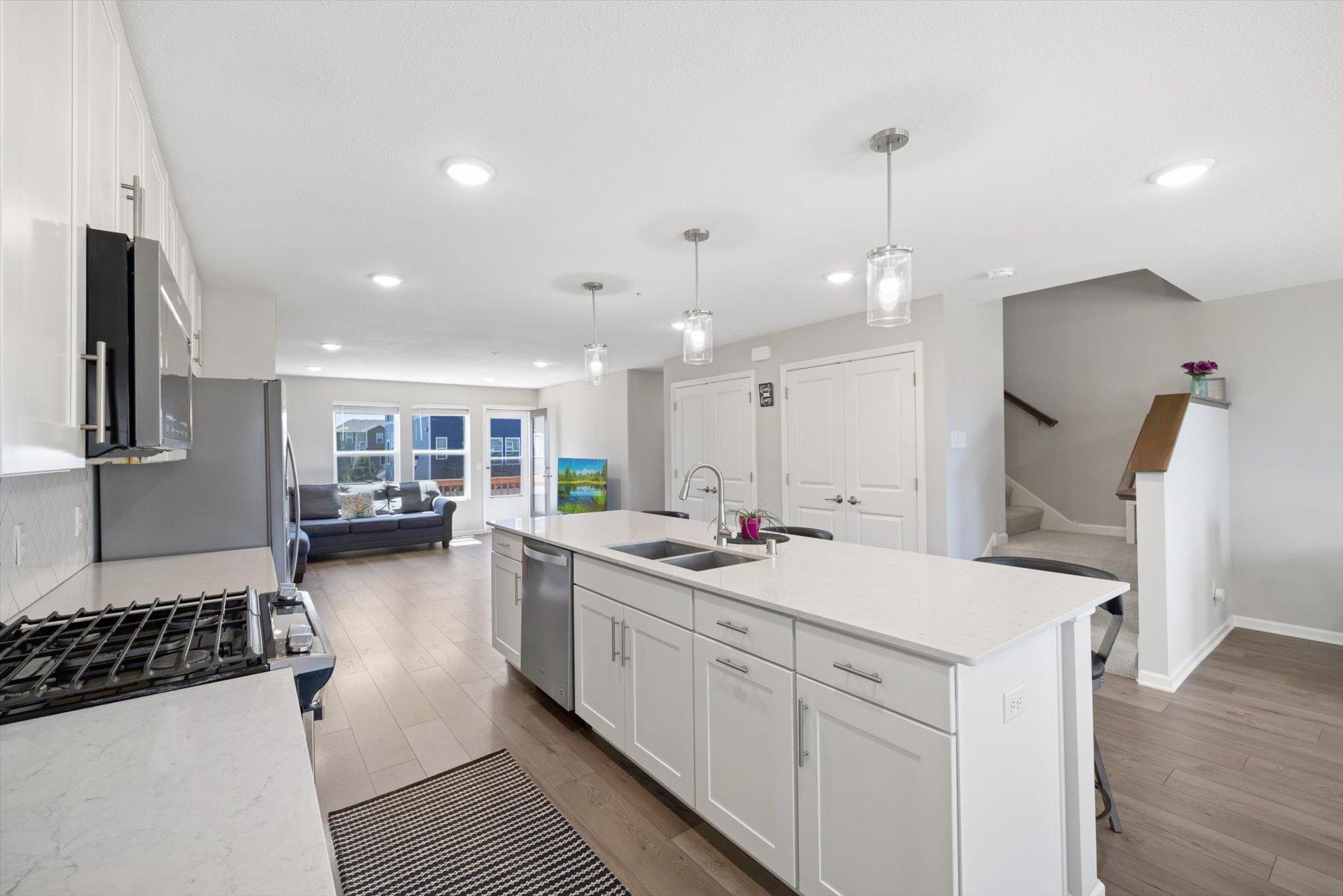 3rd image of 5863 156Th St W, Saint Paul, MN 55124 | MLS# 7127820