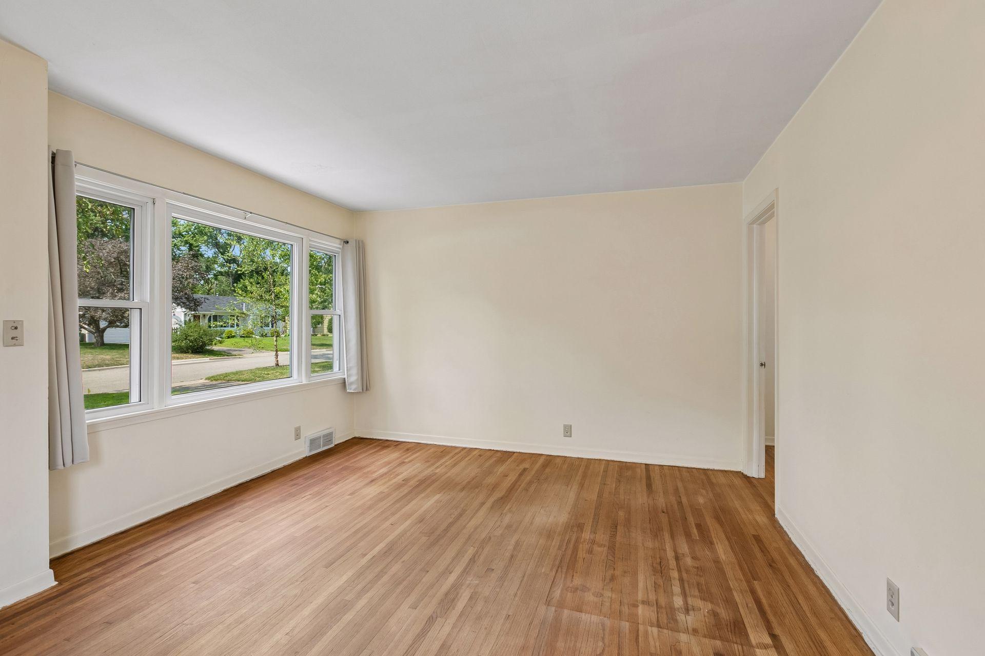 5th image of 2933 Hillsboro Ave S, Minneapolis, MN 55426 | MLS# 7127839