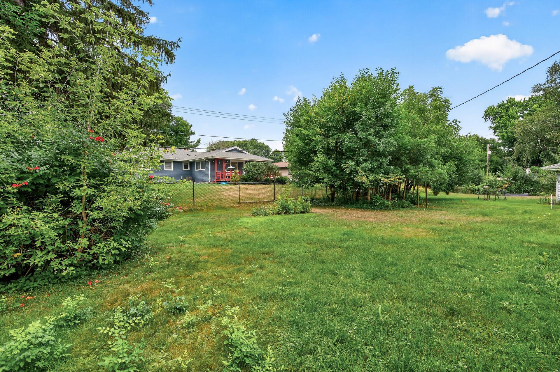 3rd image of 2147 Aztec Ln, Saint Paul, MN 55120 | MLS# 7127840