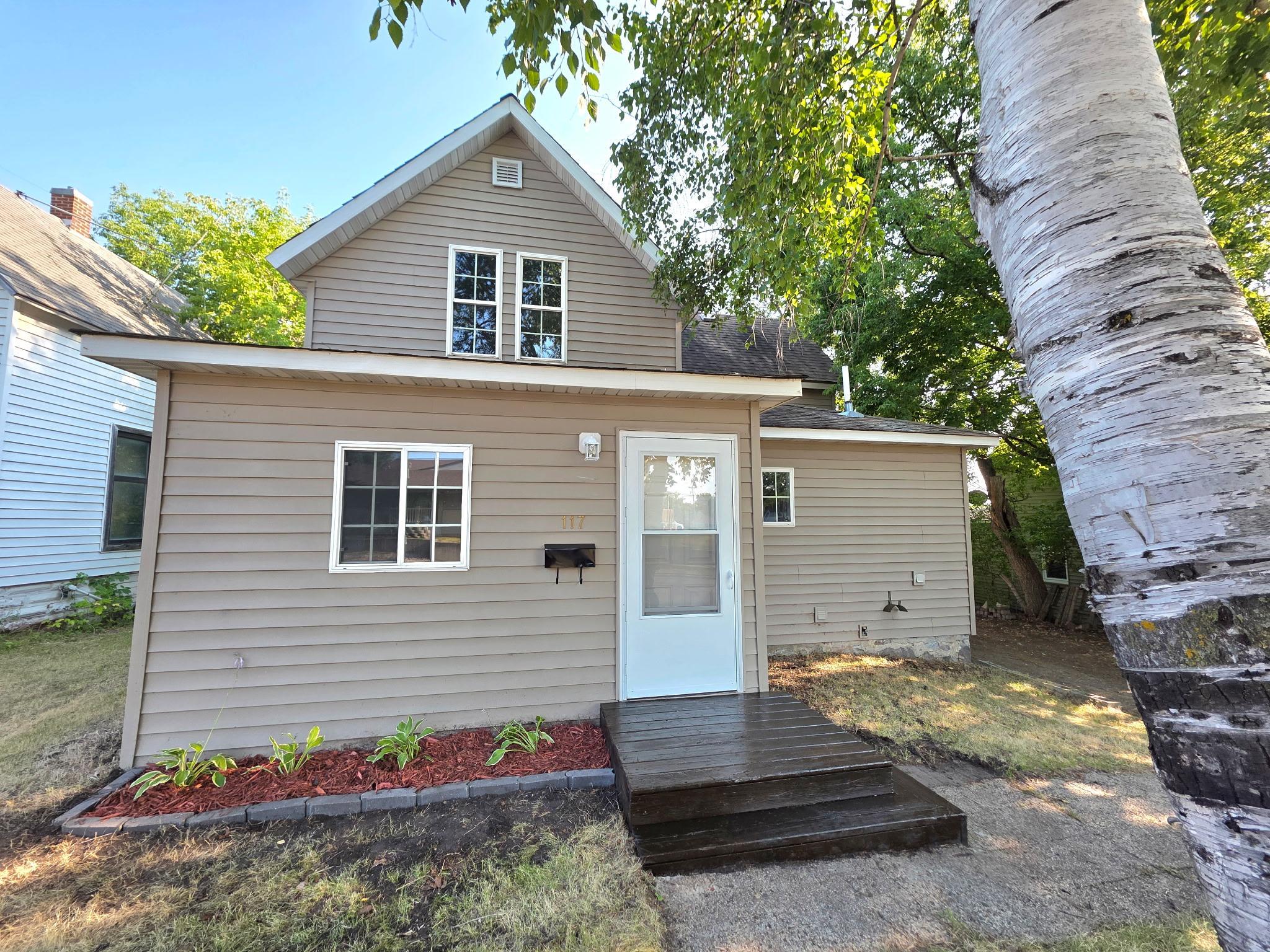 1st image of 117 Union St W, Detroit Lakes, MN 56501 | MLS# 7127868
