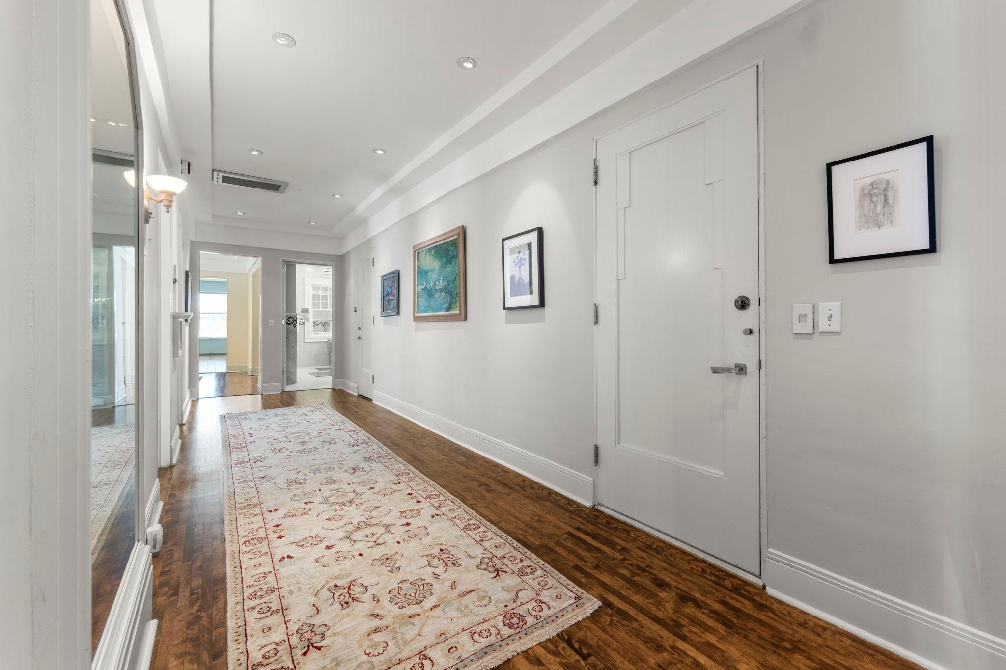 5th image of 2719 Humboldt Ave S #E, Minneapolis, MN 55408 | MLS# 7127891
