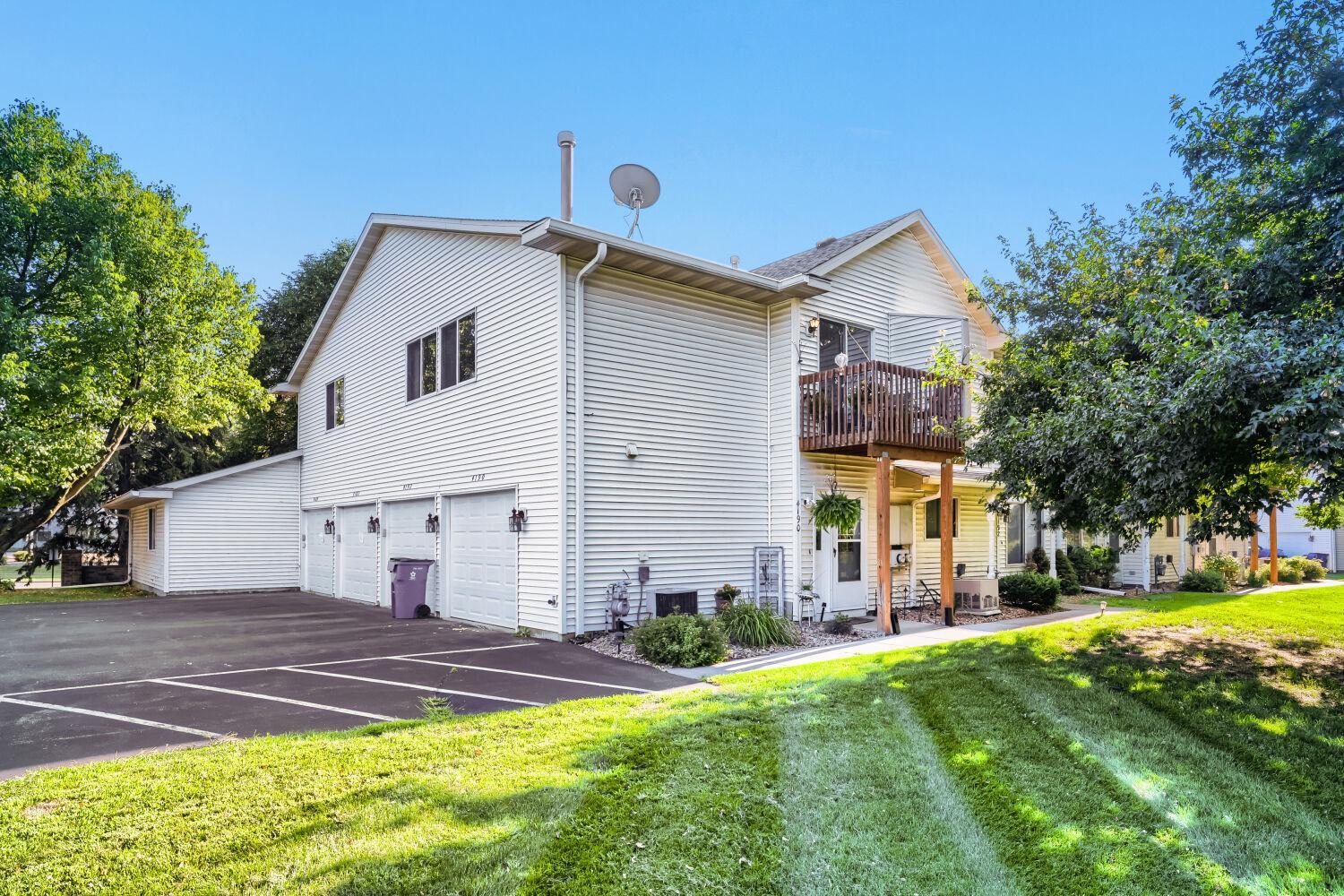 1st image of 4190 White Bear Pkwy #1207, White Bear Lake, MN 55110 | MLS# 7127927