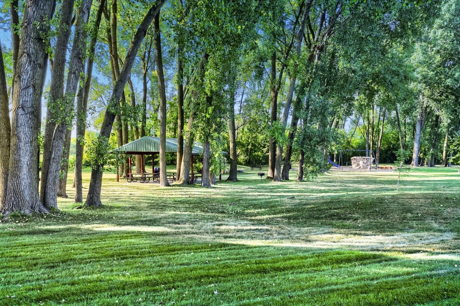 3rd image of 4190 White Bear Pkwy, White Bear Lake, MN 55110
