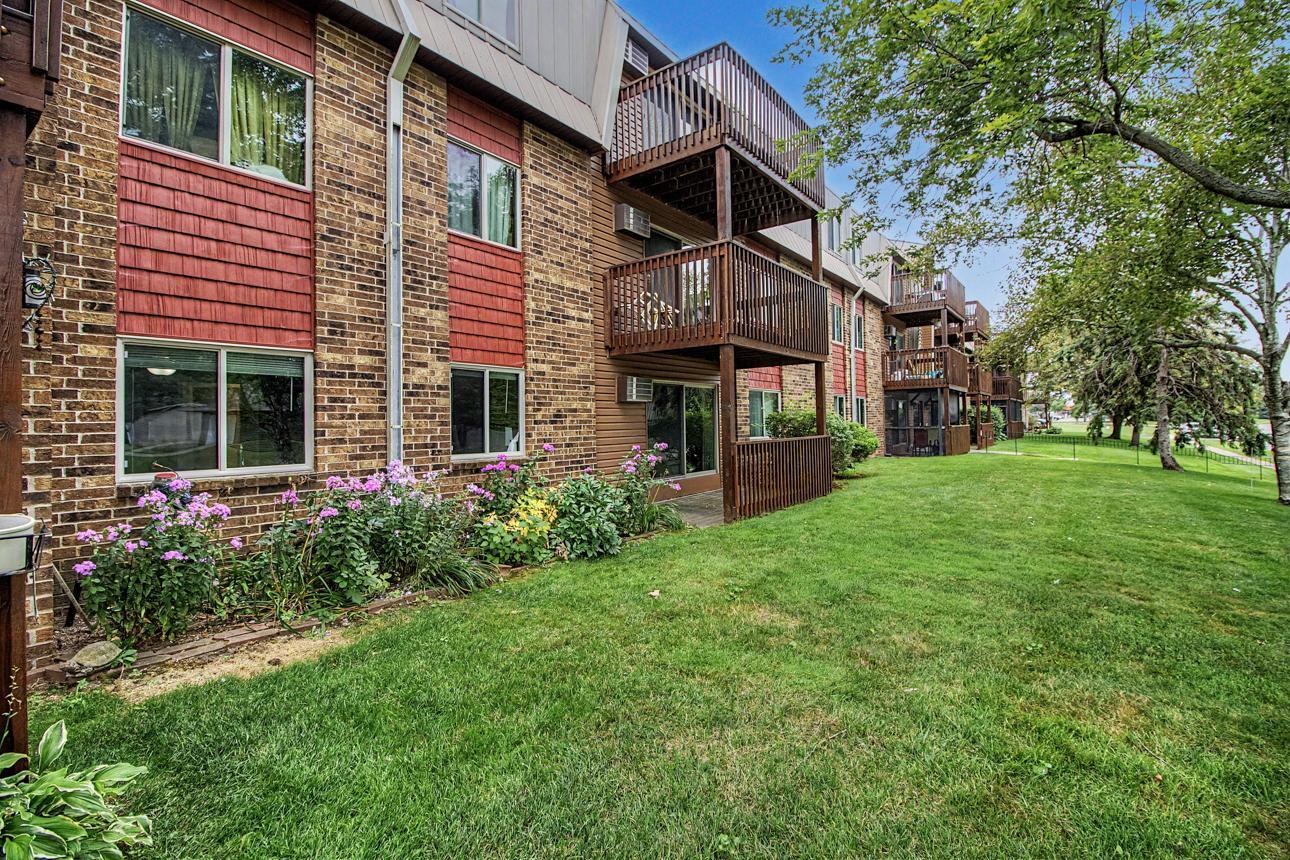 2nd image of 14620 Garrett Ave #112, Apple Valley, MN 55124 | MLS# 7127952