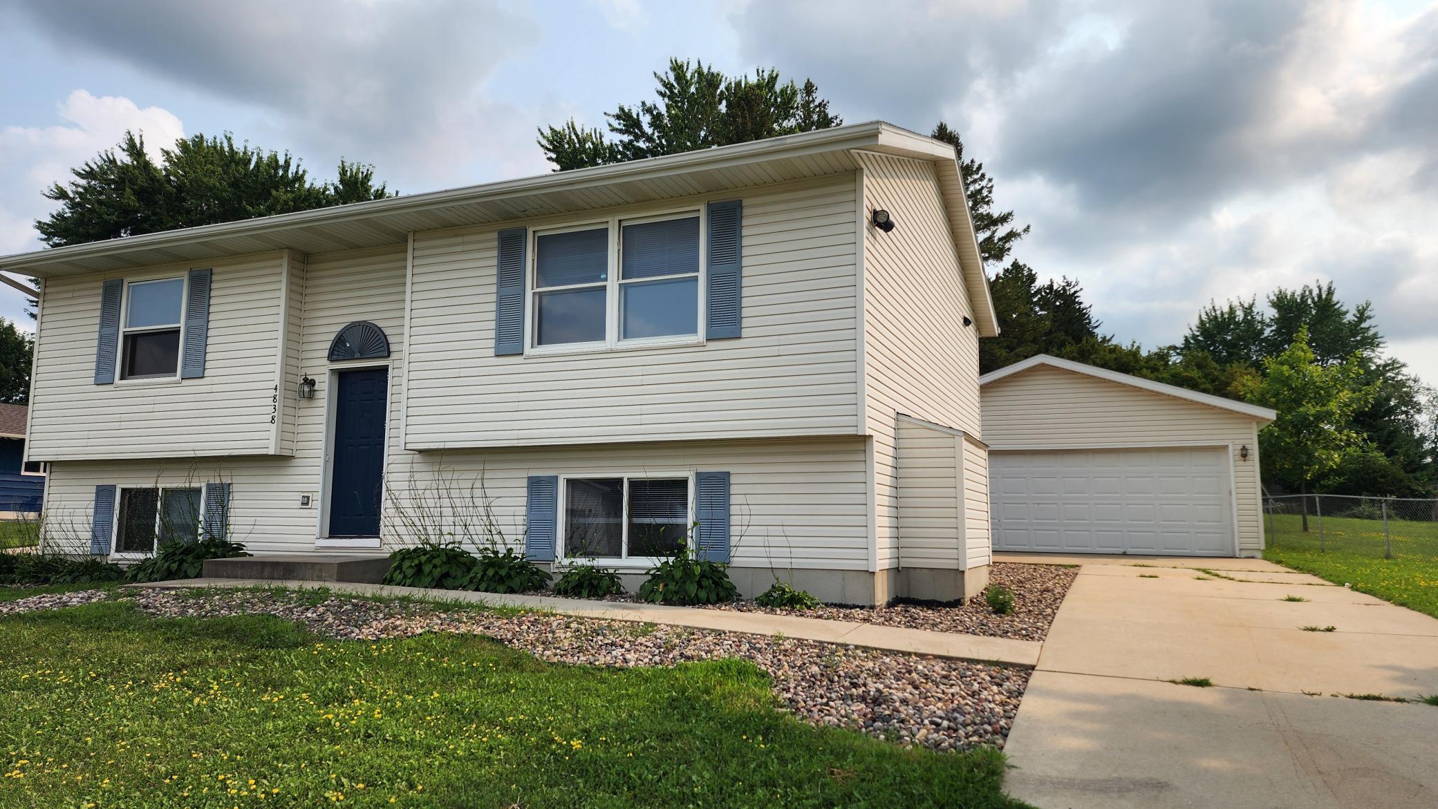 1st image of 4838 Salley Ln Nw, Rochester, MN 55901 | MLS# 7128003