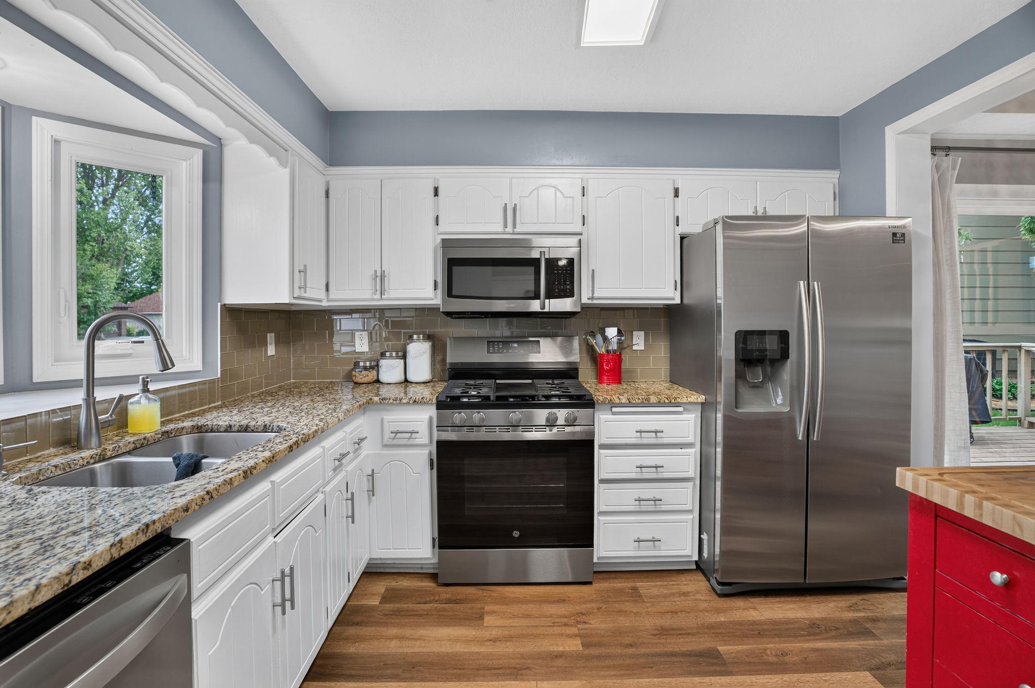 3rd image of 11410 48Th Ave N, Minneapolis, MN 55442 | MLS# 7128015