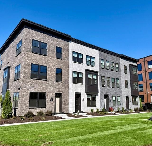 2nd image of 845 Sweetwater Dr, Saint Paul, MN 55116 | MLS# 7128019