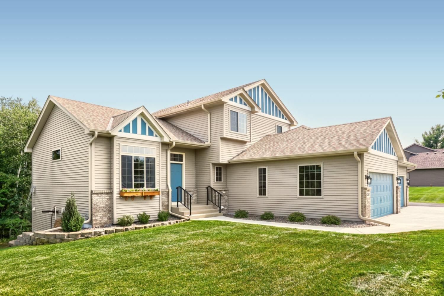 1st image of 22541 Monroe St Ne, Cedar, MN 55011 | MLS# 7128044