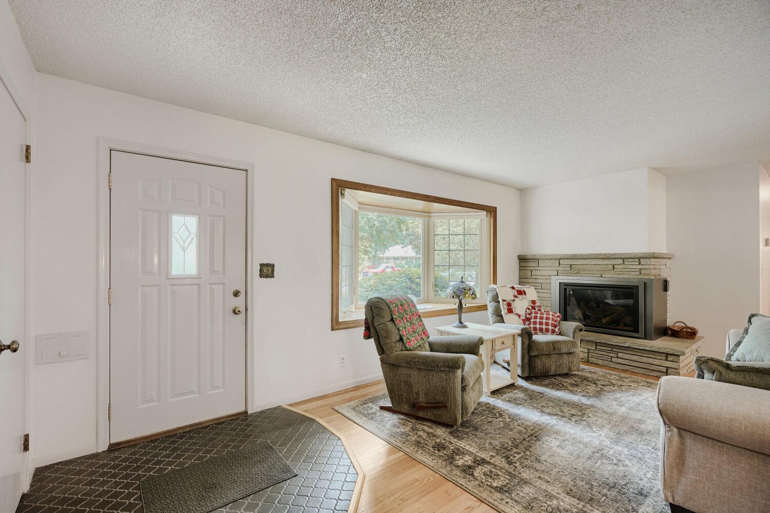 5th image of 9242 15Th Ave S, Minneapolis, MN 55425 | MLS# 7128053